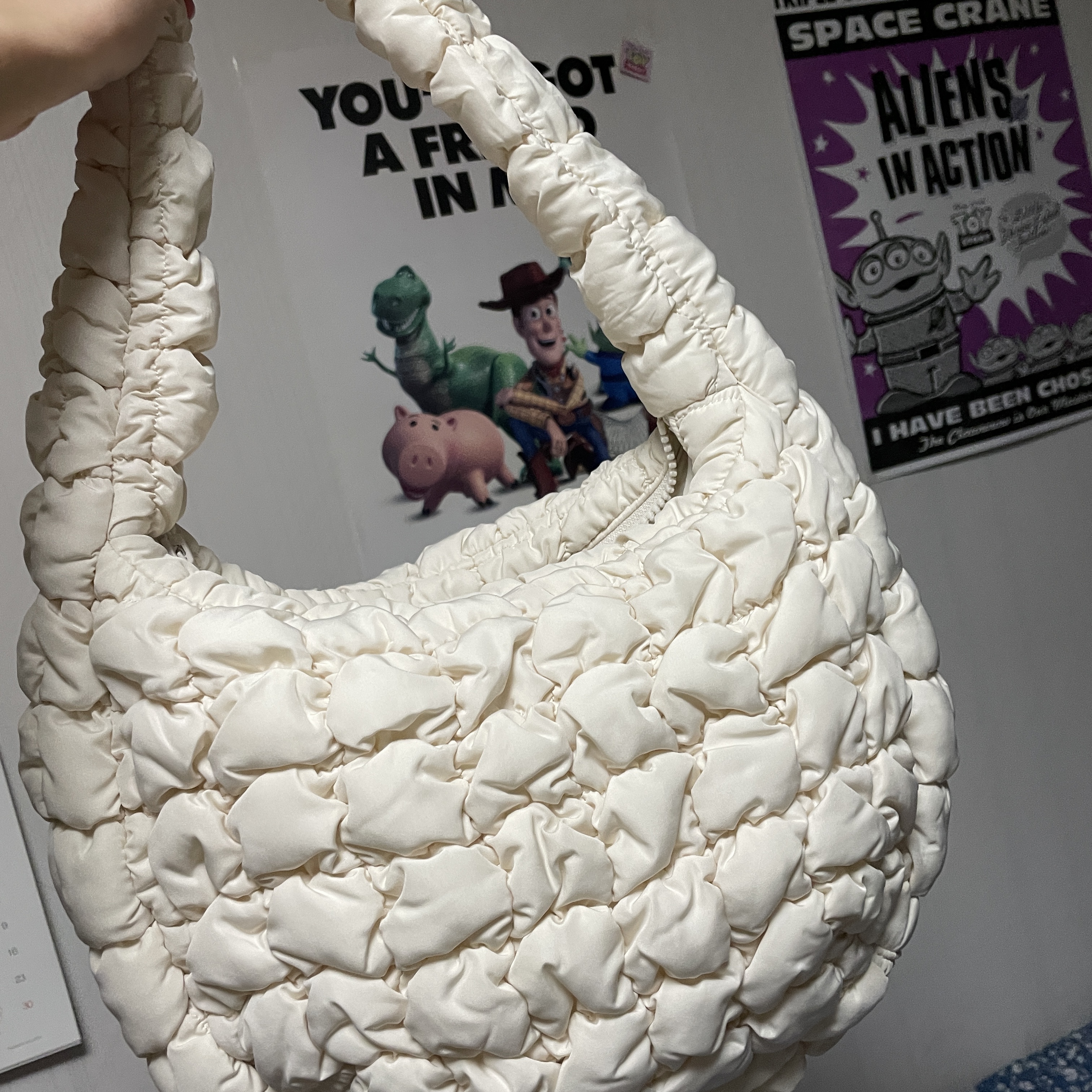 COS Quilted Mini Bag Cream 착용 스타일 - 1