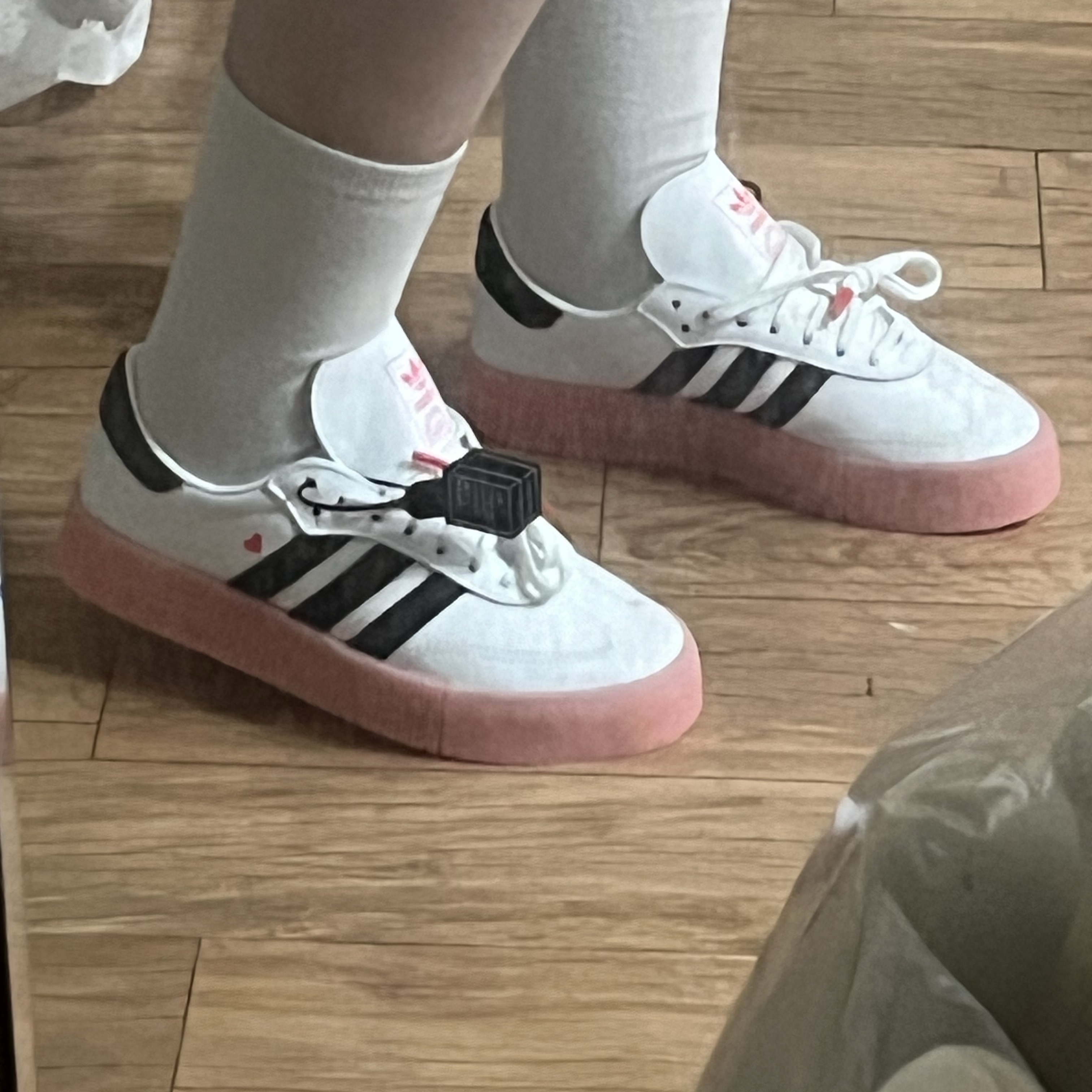 (W) Adidas Sambarose White Pink 착용 스타일 - 3
