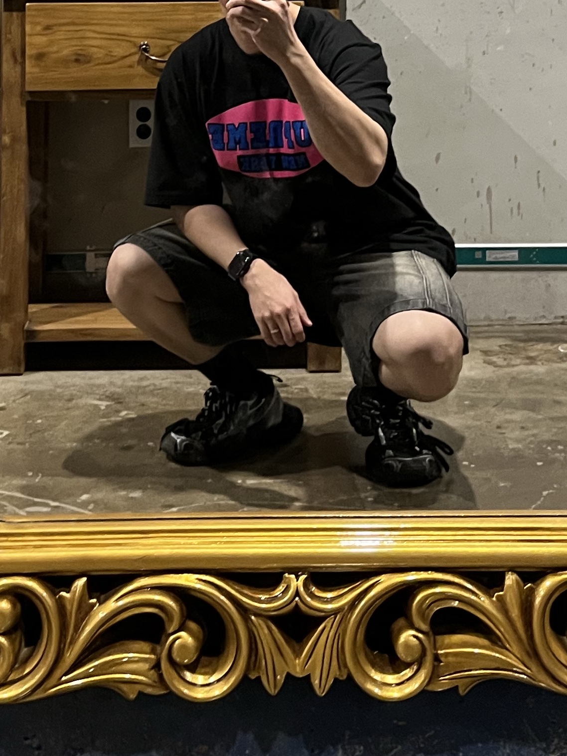 Supreme New York T-Shirt Black - 23SS, Balenciaga 3XL Sneakers Black White 착용 스타일