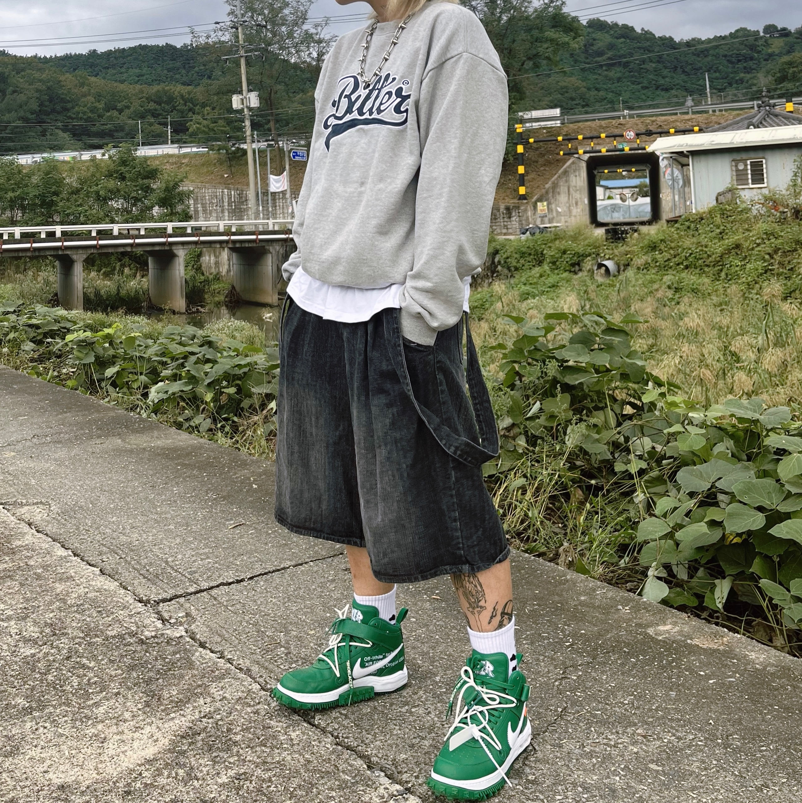 Nike x Off-White Air Force 1 Mid SP Leather Pine Green 착용 스타일 - 1