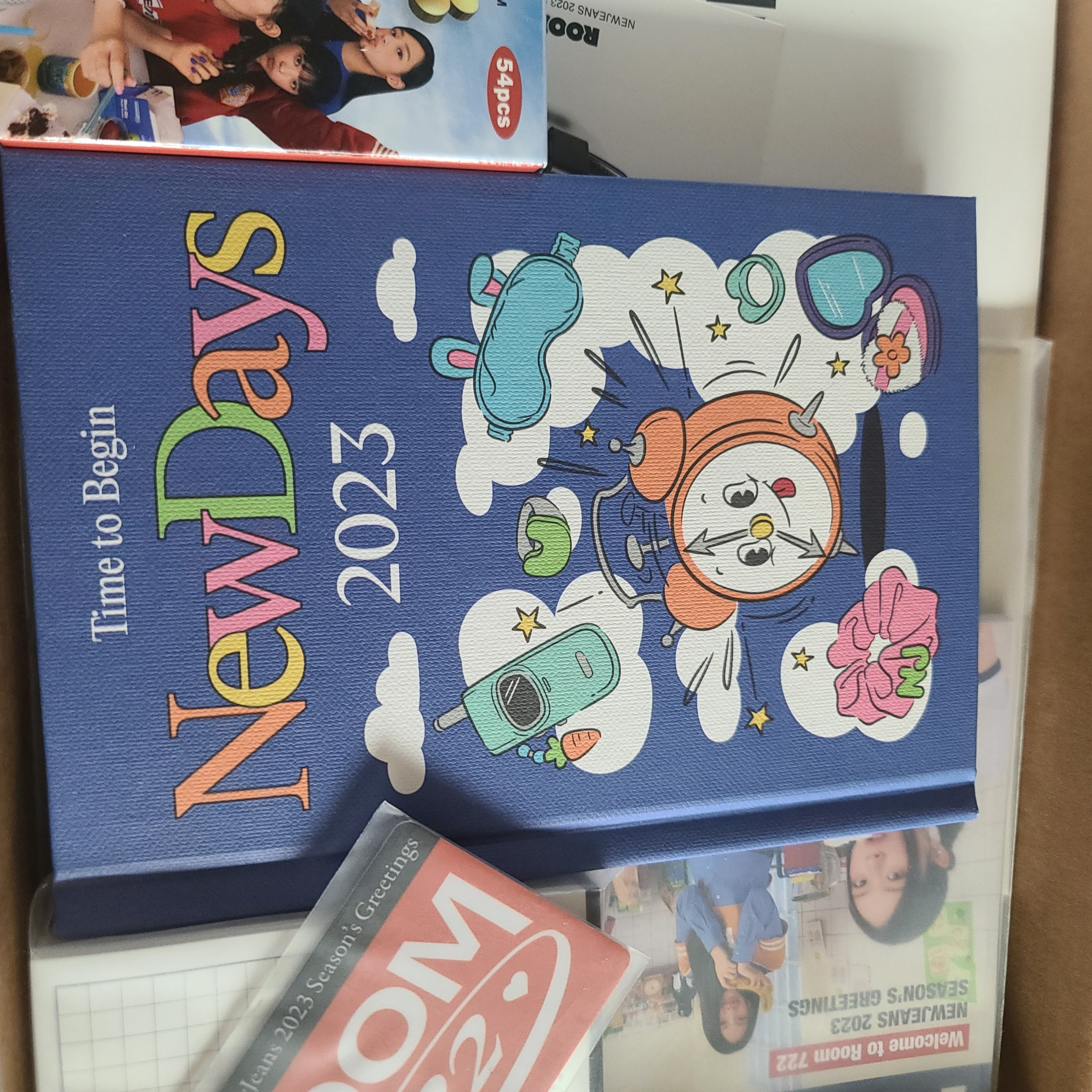 NewJeans Welcome to Room 722 Season’s Greetings 2023 착용 스타일 - 2