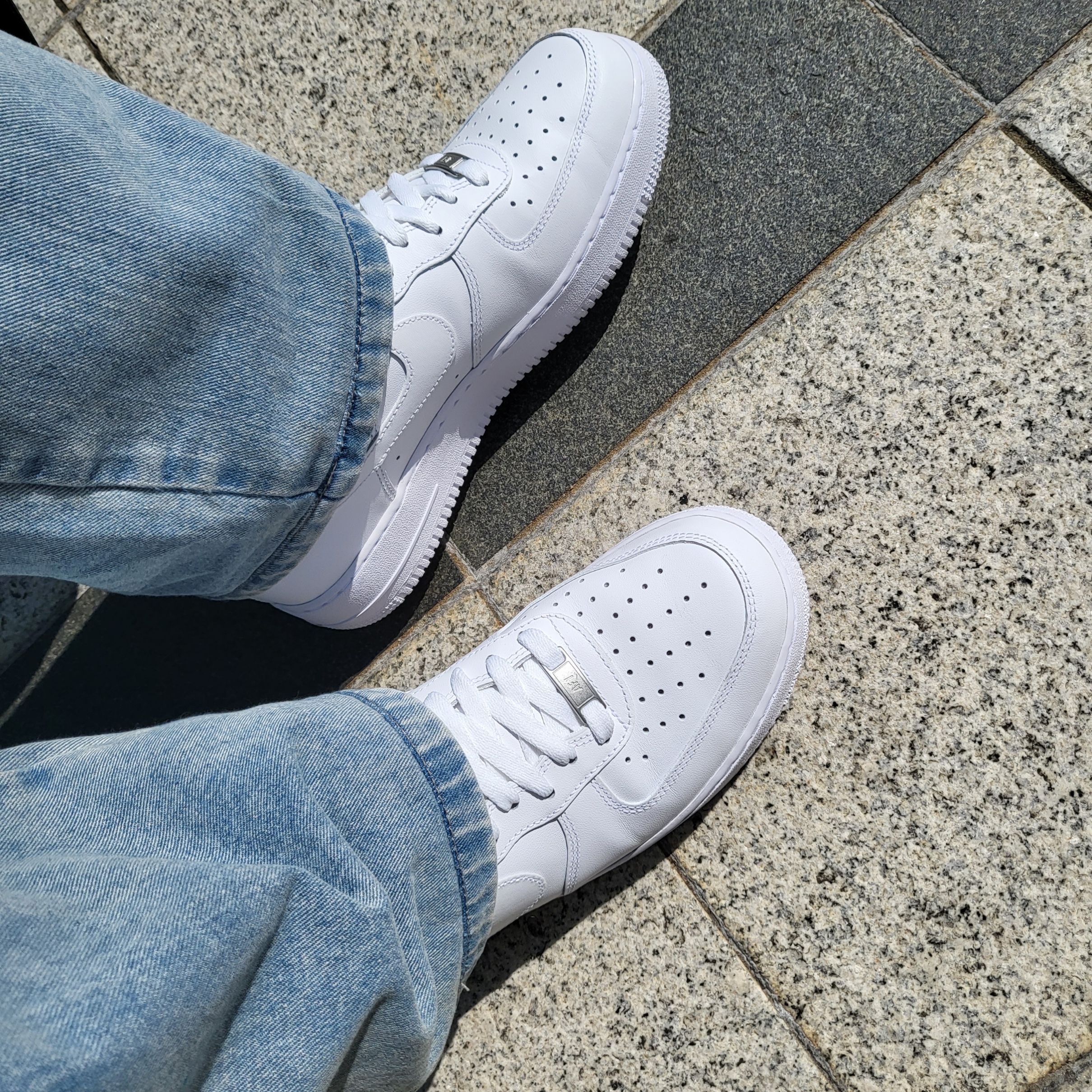 Nike Air Force 1 '07 Low White 착용 스타일