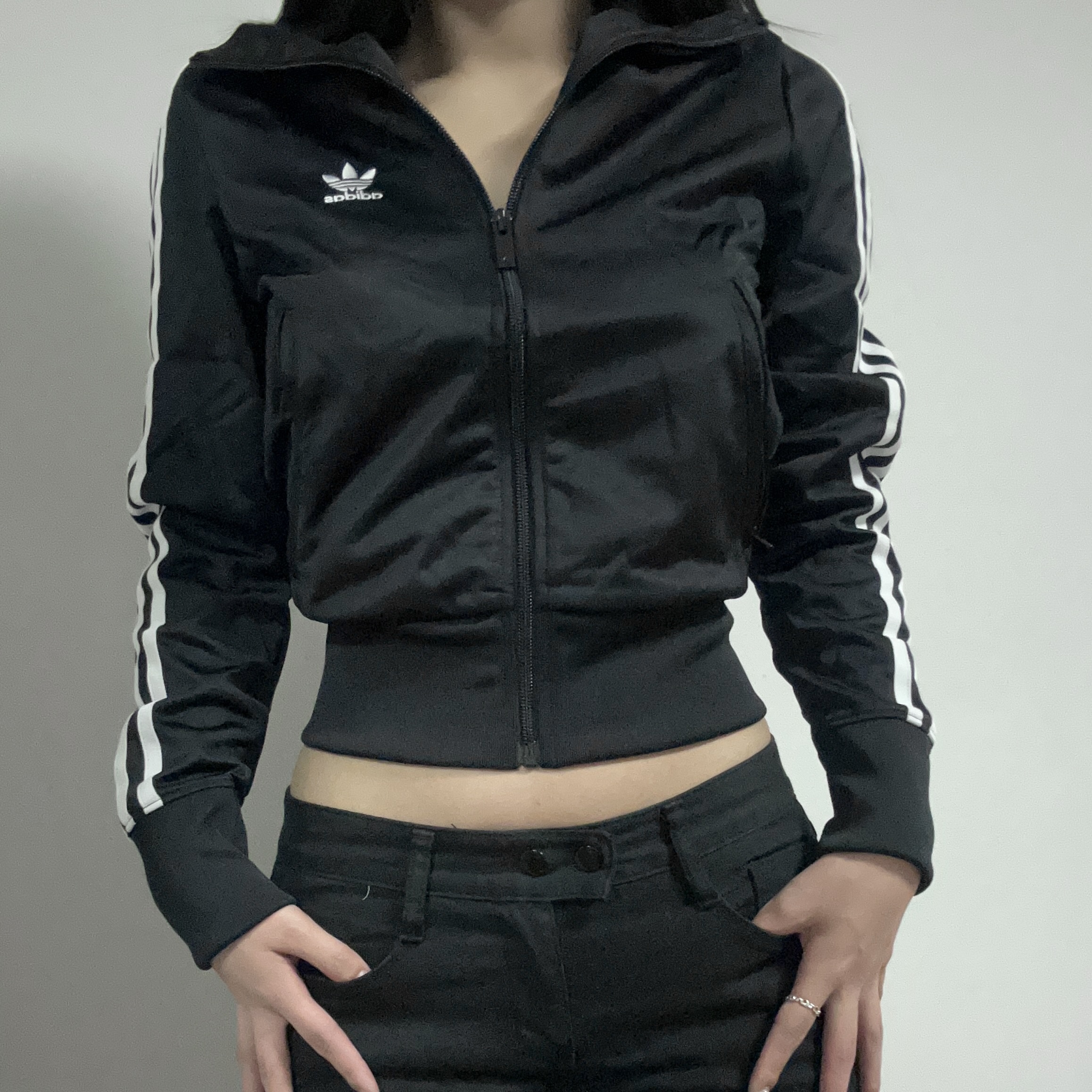 (W) Adidas Adicolor Classic Firebird Track Top Black - KR Sizing 착용 스타일