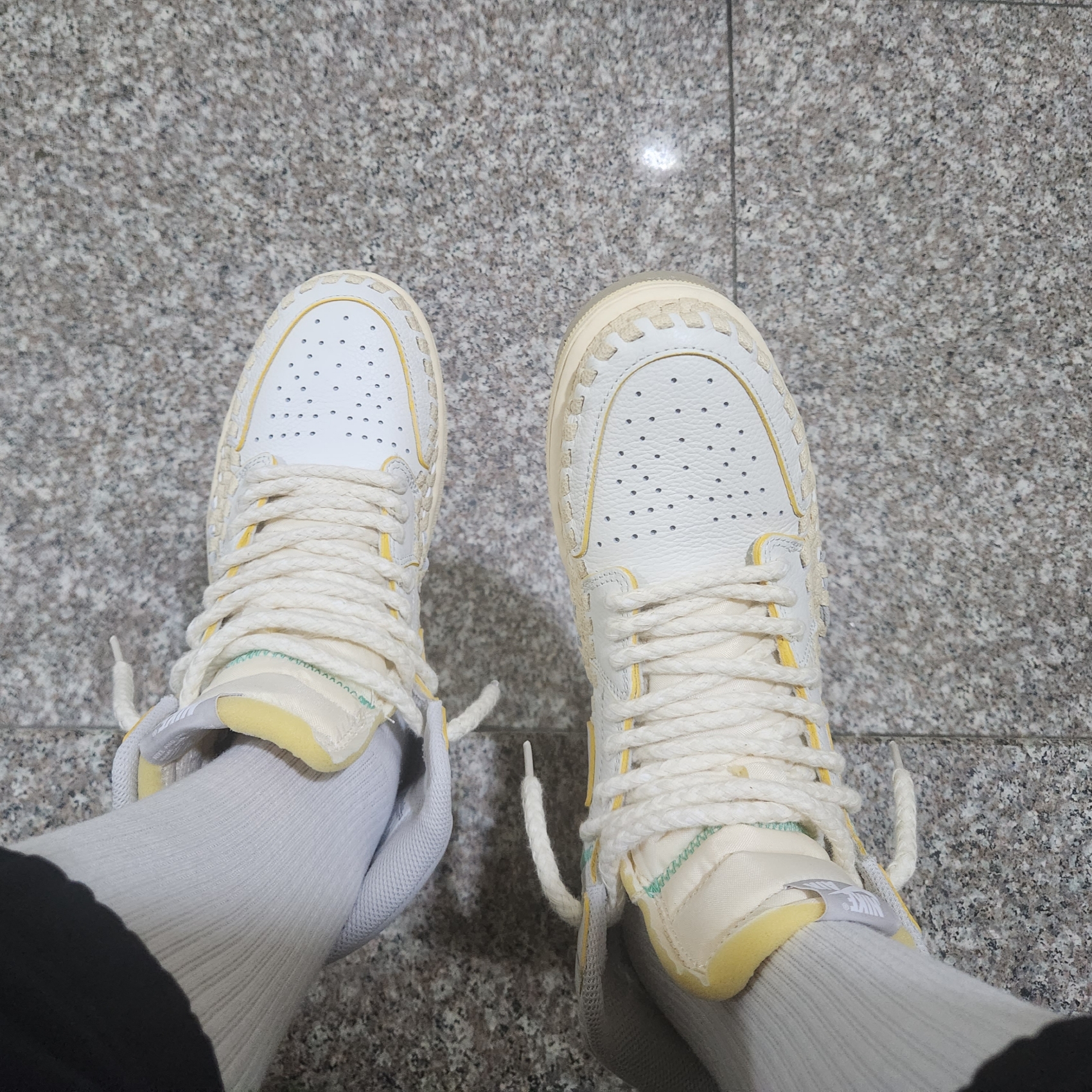 Jordan 1 x Bephies Beauty Supply x Union Retro High OG SP Summer '96 착용 스타일 - 1