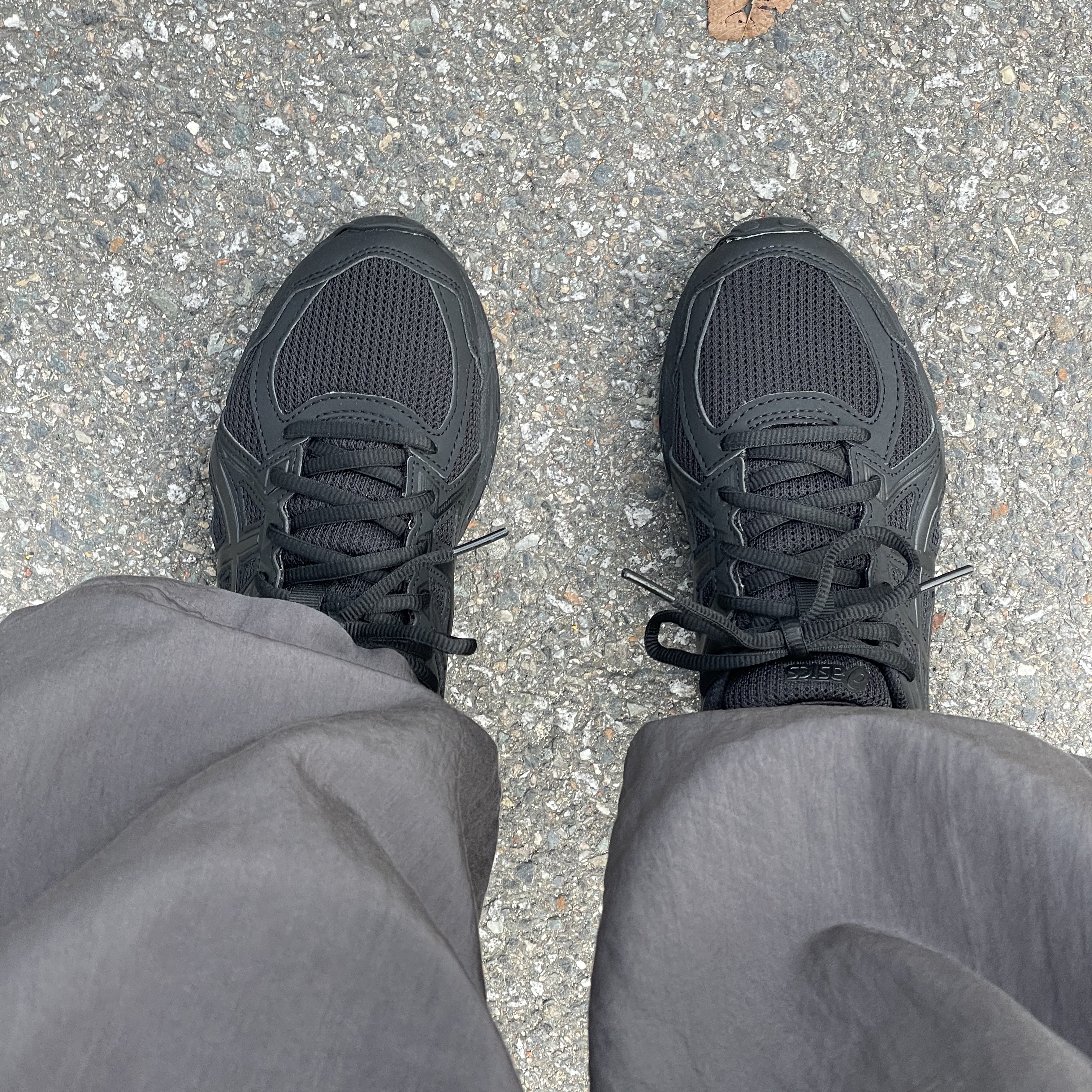 (W) Asics Jog 100 T Black - 2E Extra Wide 착용 스타일