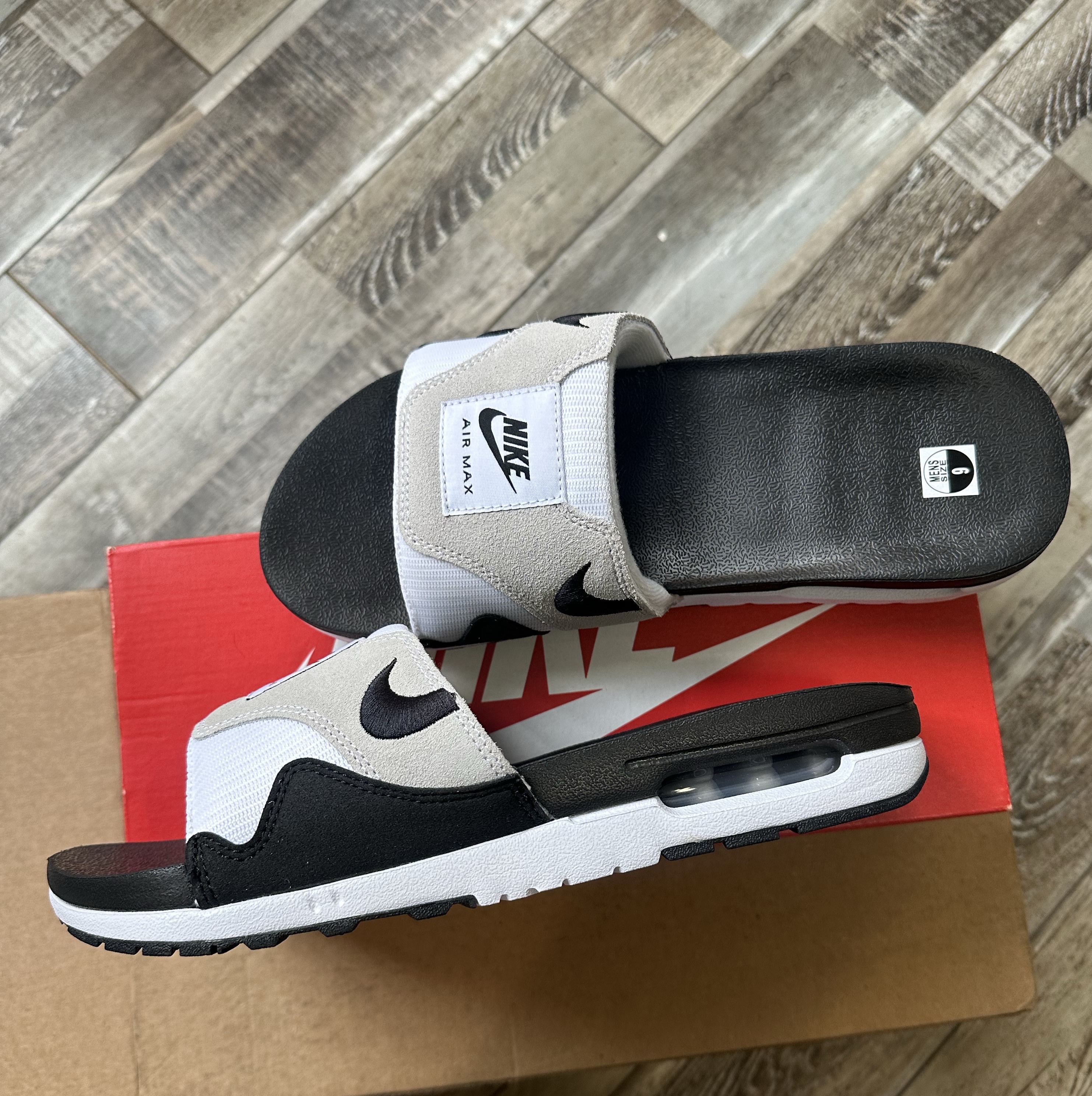 Nike Air Max 1 Slide White Black 착용 스타일