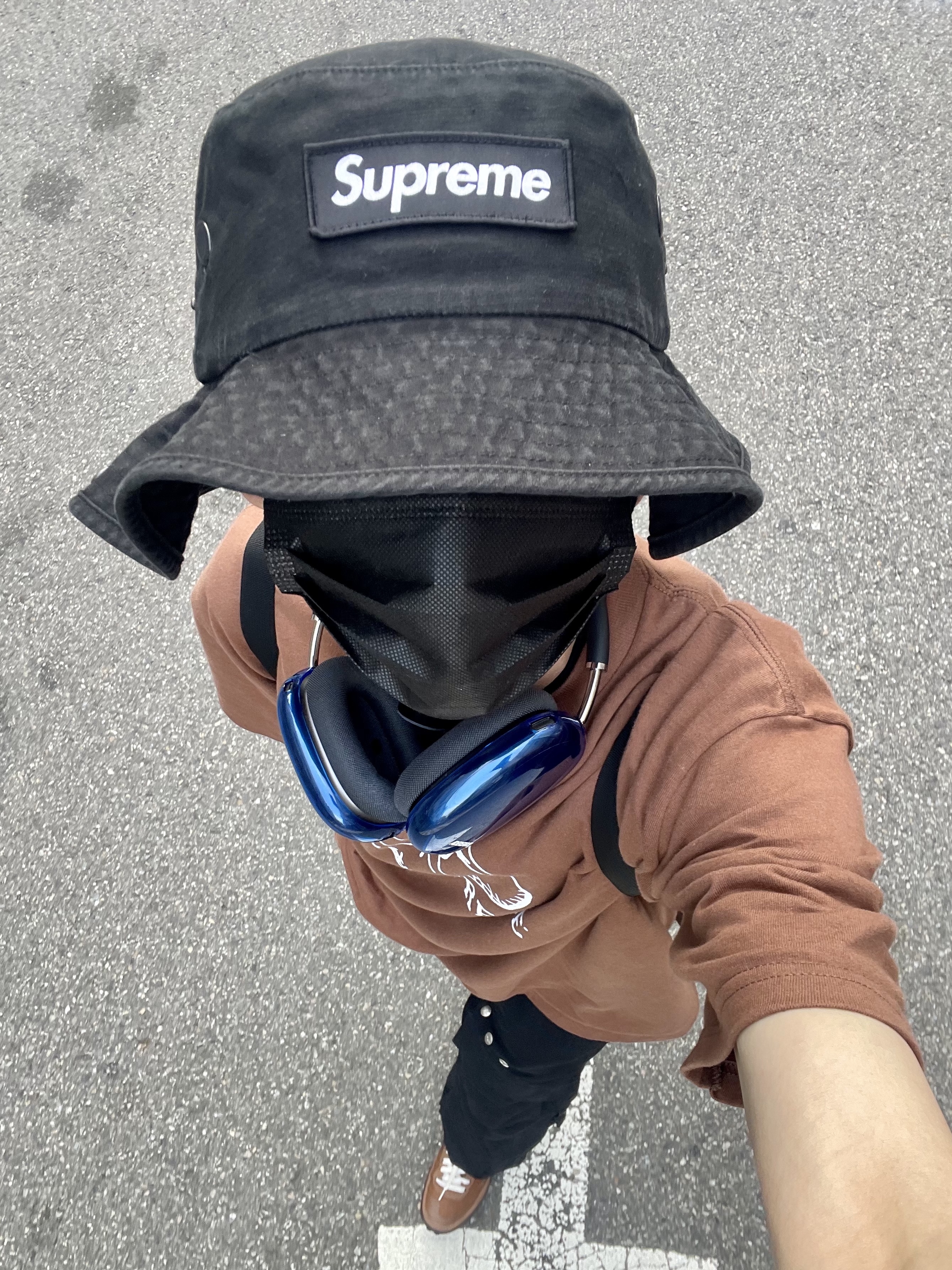 Nike x Tom Sachs General Purpose Shoe Brown, Supreme Skeleton T-Shirt Brown - 23FW 착용 스타일 - 2