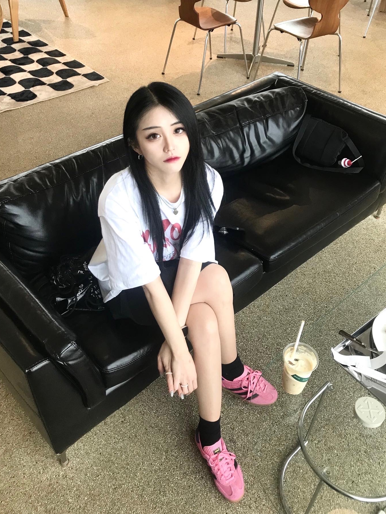 (W) Adidas Gazelle Indoor Bliss Pink 착용 스타일 - 3