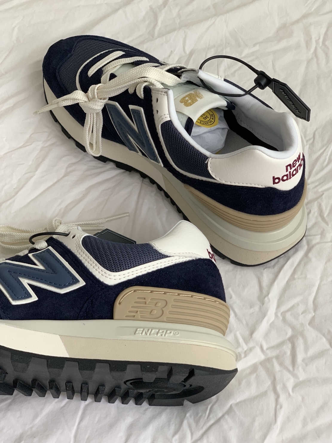 New Balance 574 Legacy Navy, Zara x Ader Error Striped Oversize Blazer Grey 착용 스타일 - 4