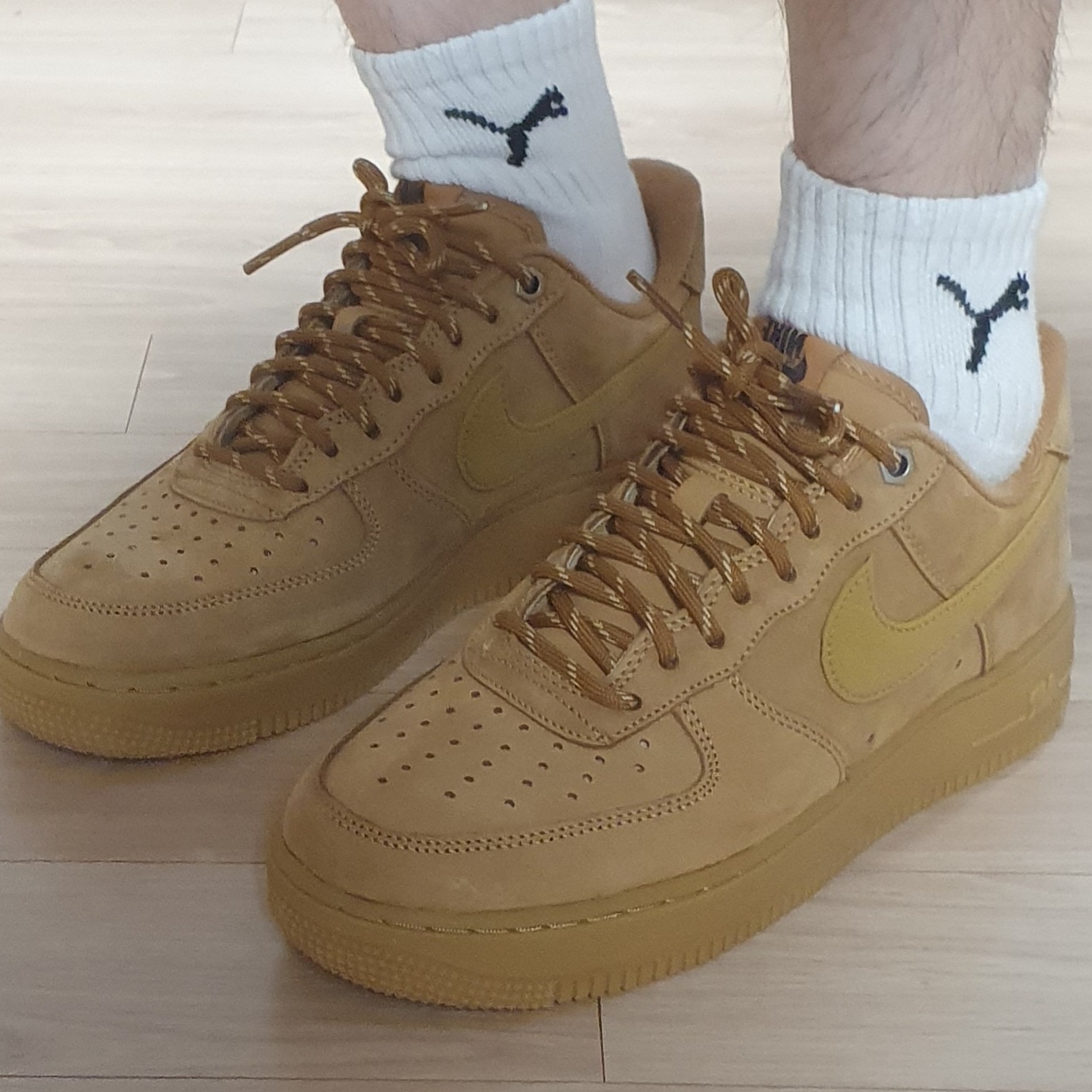 Nike Air Force 1 '07 WB Flax 착용 스타일 - 1