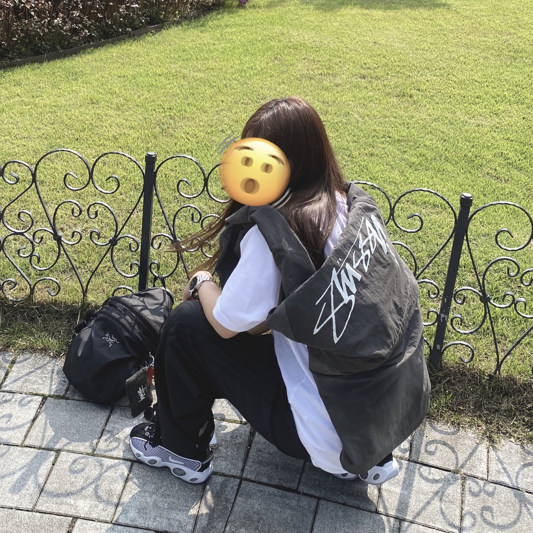 Arc'teryx Heliad 15 Backpack Black, Nike x Drake Nocta Glide Black White Clear 착용 스타일 - 1