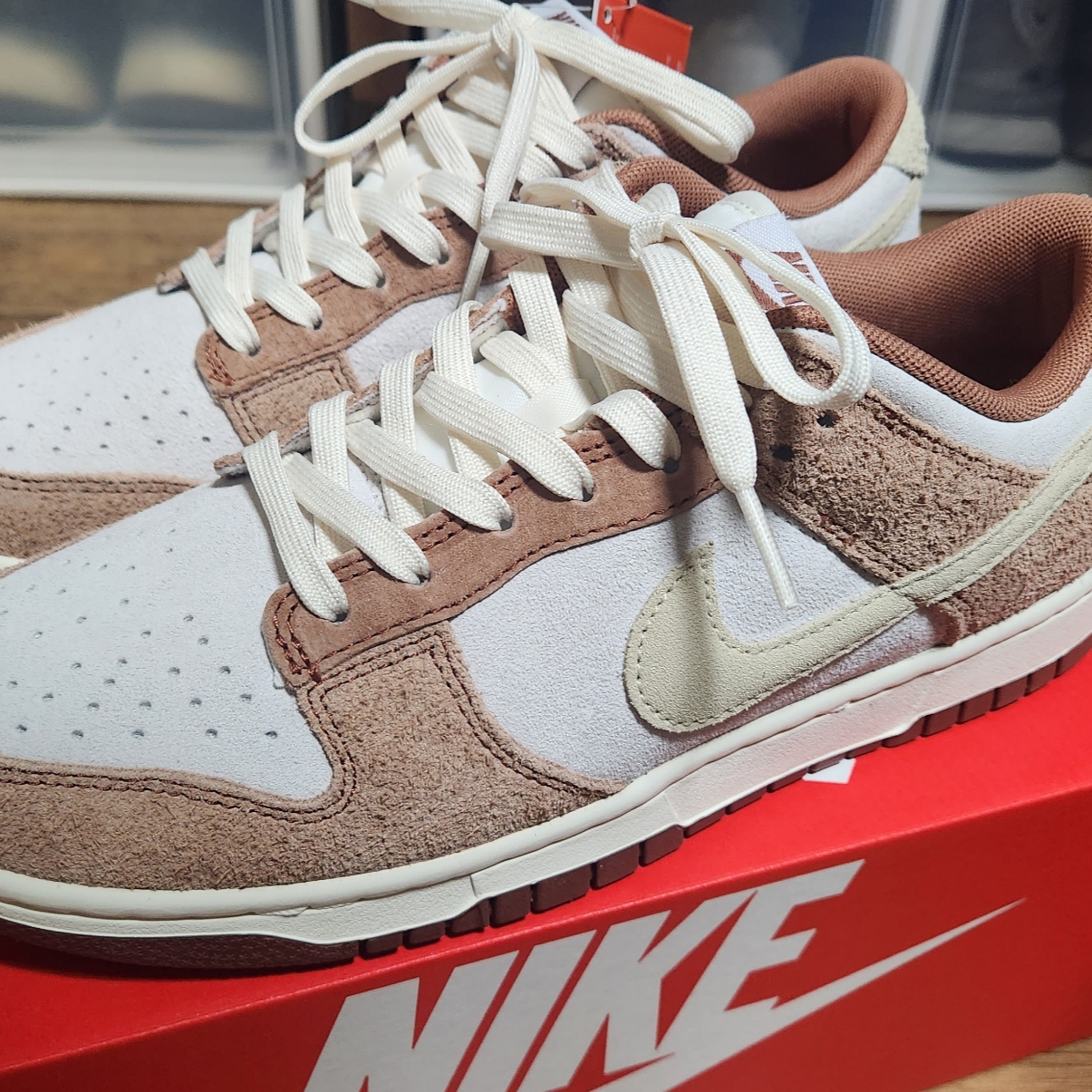 Nike Dunk Low Pro Premium Medium Curry 착용 스타일