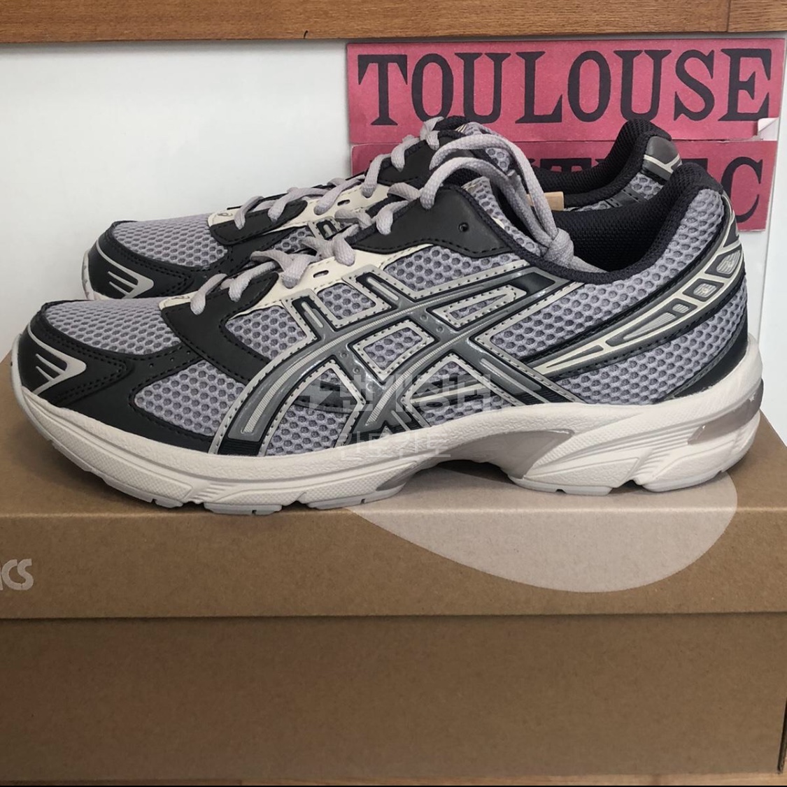 Asics Gel-1130 Oyster Grey Clay Grey 착용 스타일
