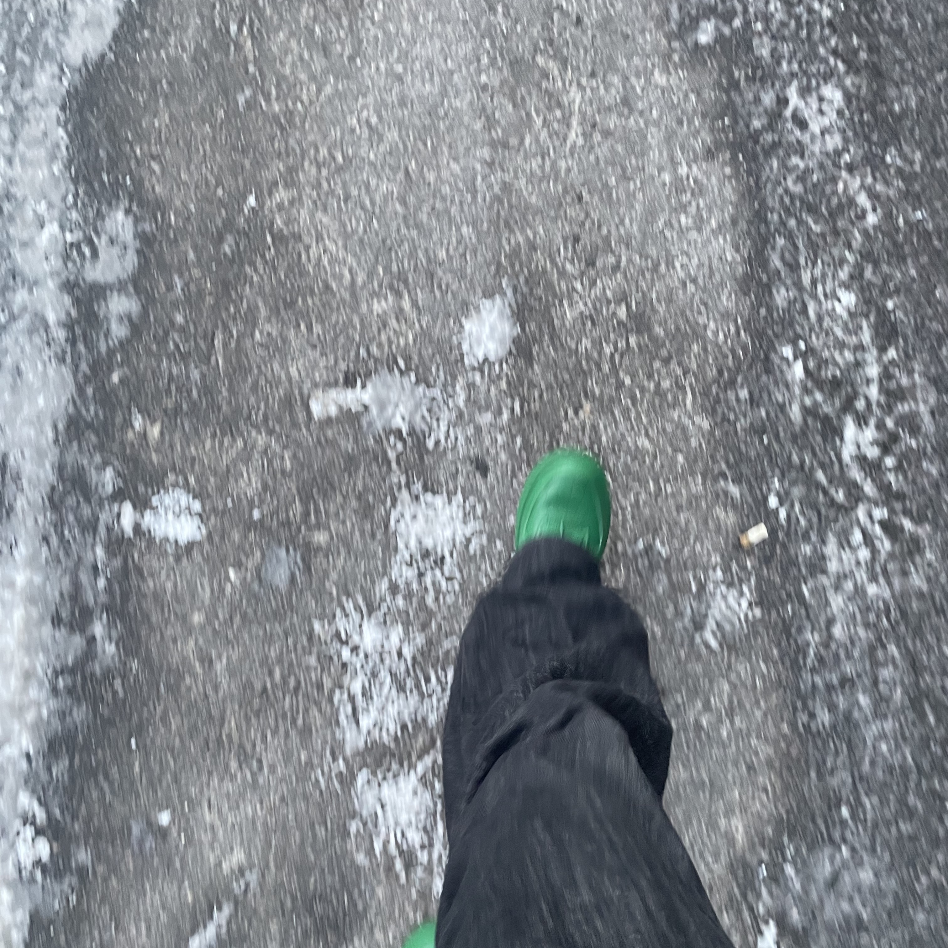 Nike x Ambush Air Force 1 Low SP Pine Green and Citron, Stussy 8 Ball Rug Black 착용 스타일 - 4
