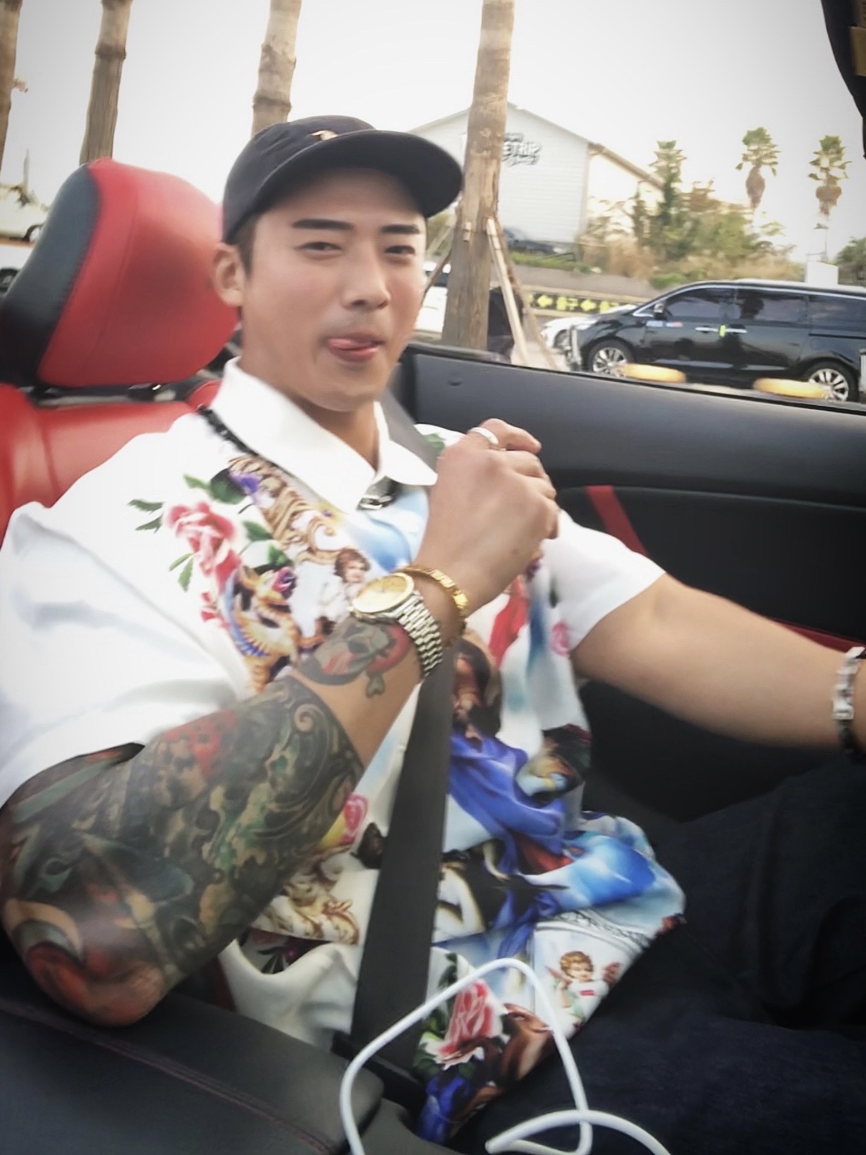 Supreme Flames Jacquard Denim Camp Cap Washed Indigo - 23SS, Supreme Flames Jacquard Baggy Denim Shorts Washed Indigo - 23SS 착용 스타일 - 2