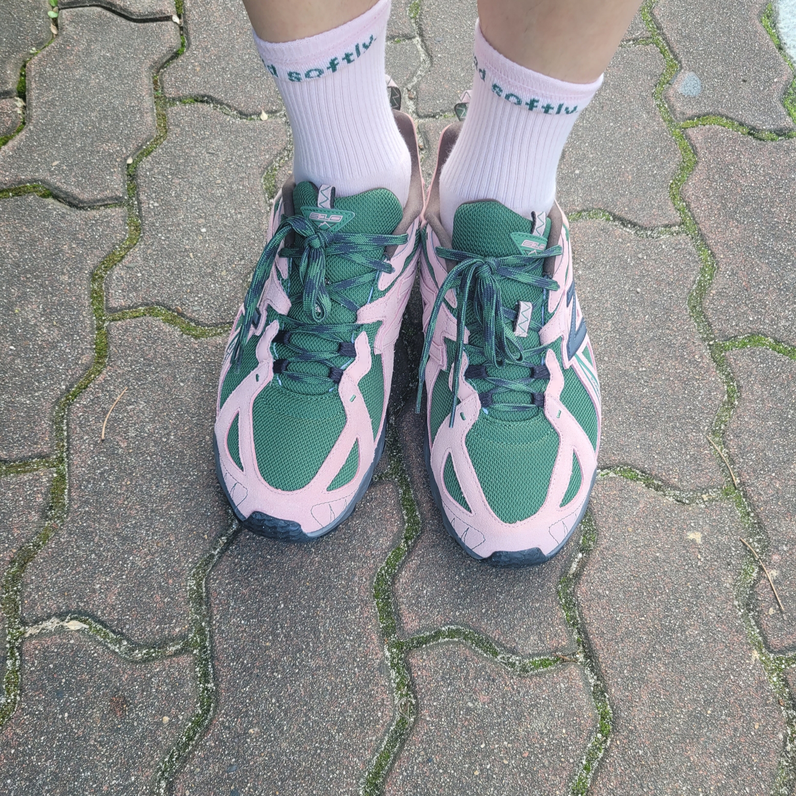 New Balance ML610T Pink Moon - D Standard 착용 스타일