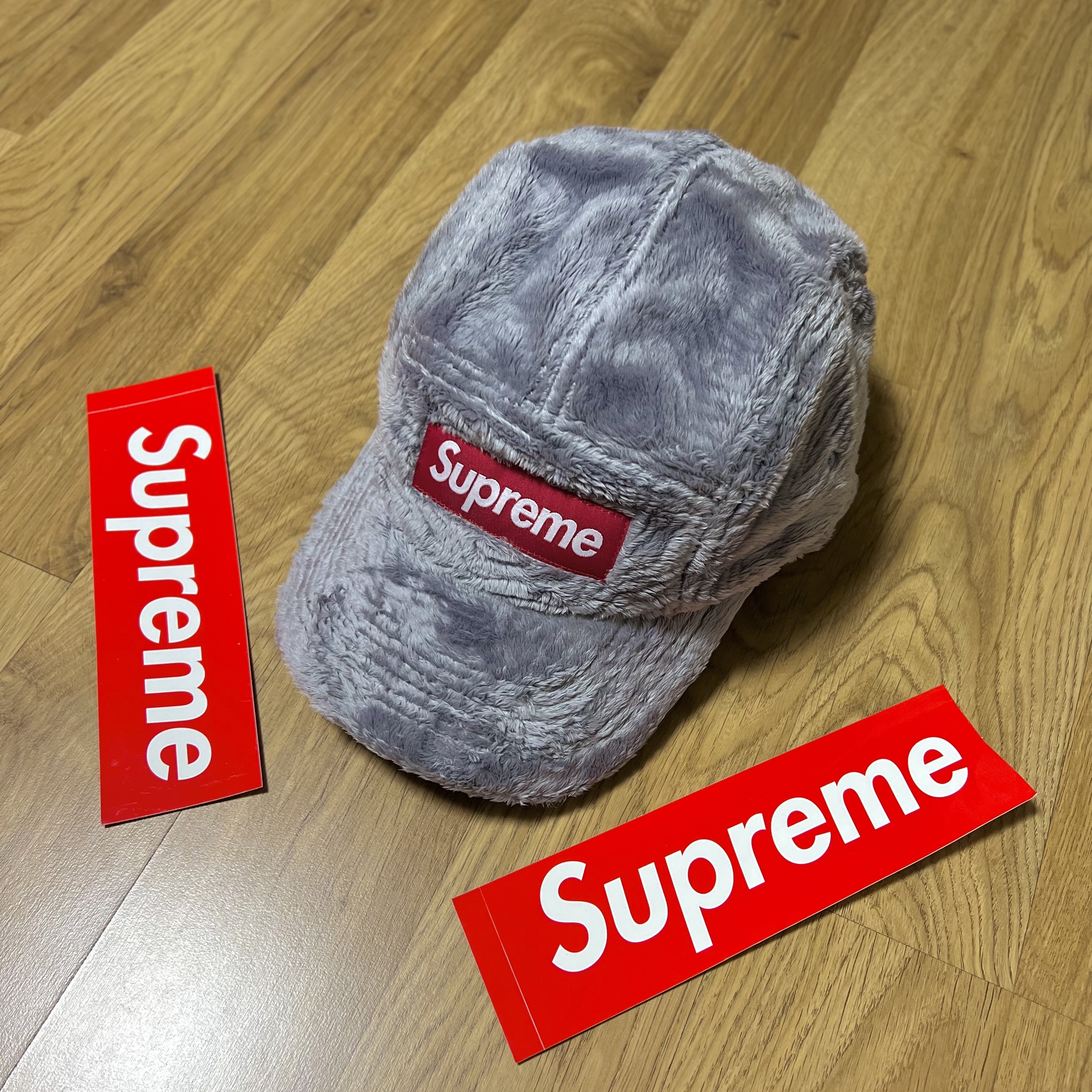 Supreme Swirl Fleece Camp Cap Grey - 22FW 착용 스타일