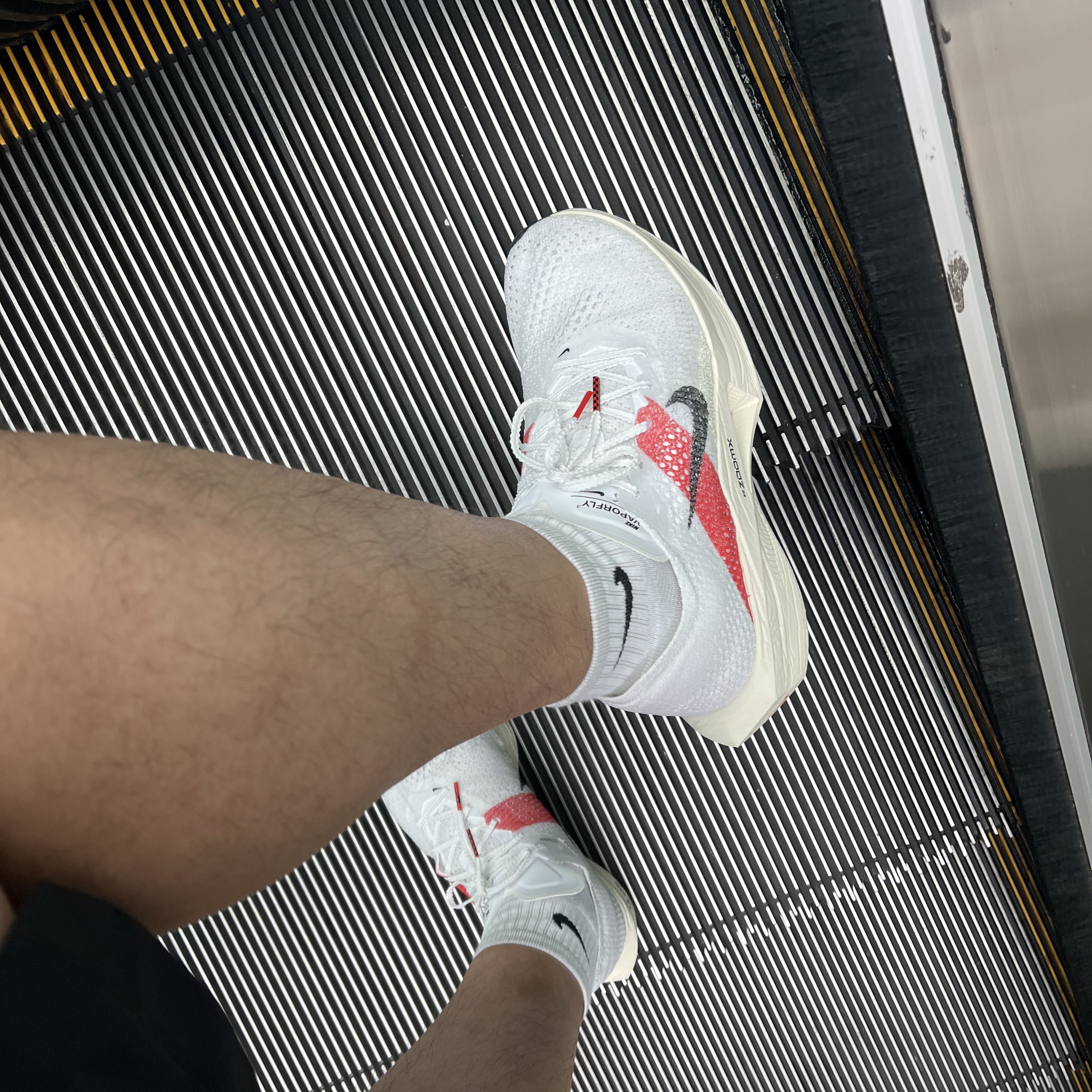 Nike ZoomX Vaporfly Next% 3 Eliud Kipchoge 착용 스타일