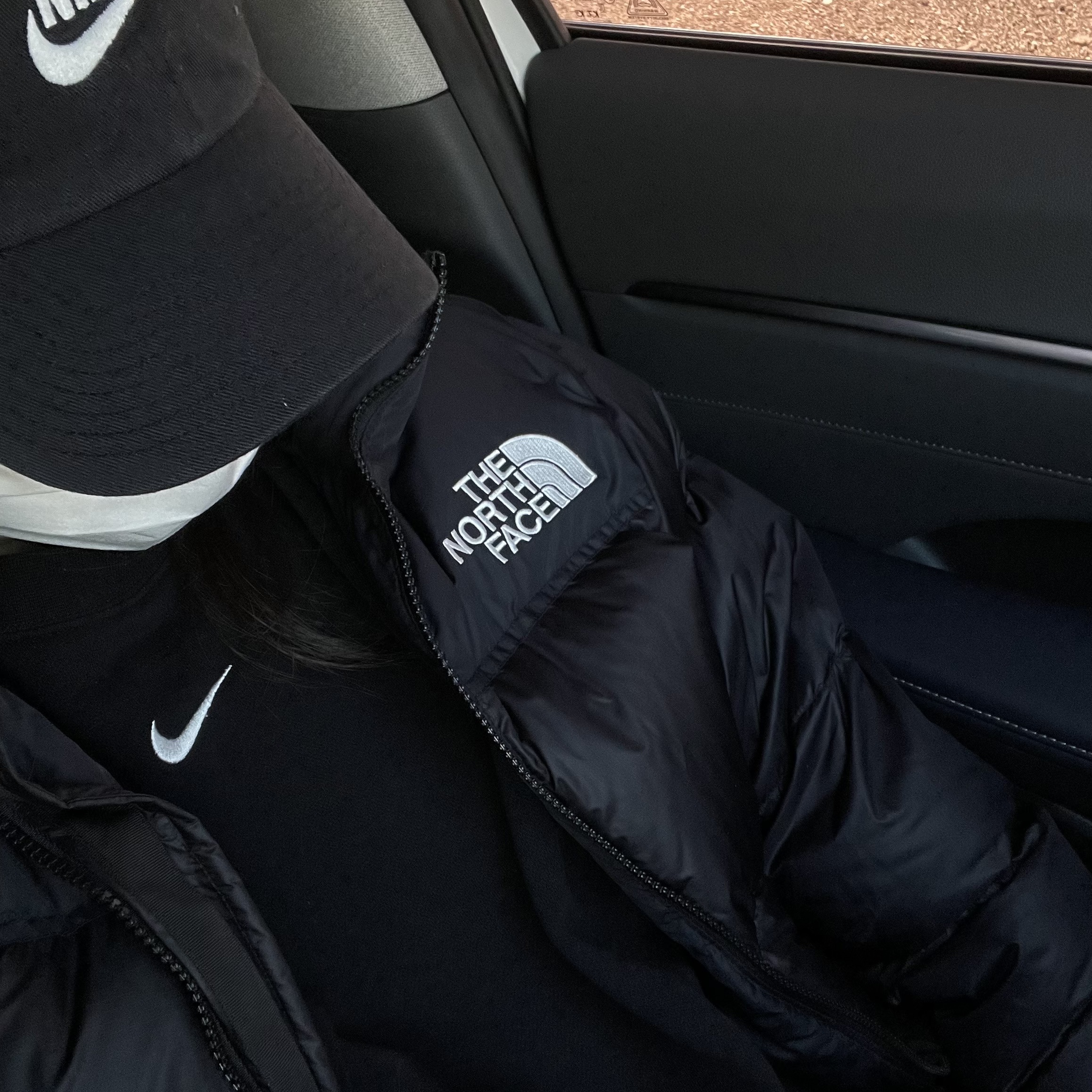 (W) The North Face White Label Novelty Nuptse Down Jacket Black, Nike Heritage 86 Futura Washed Cap Black White 착용 스타일