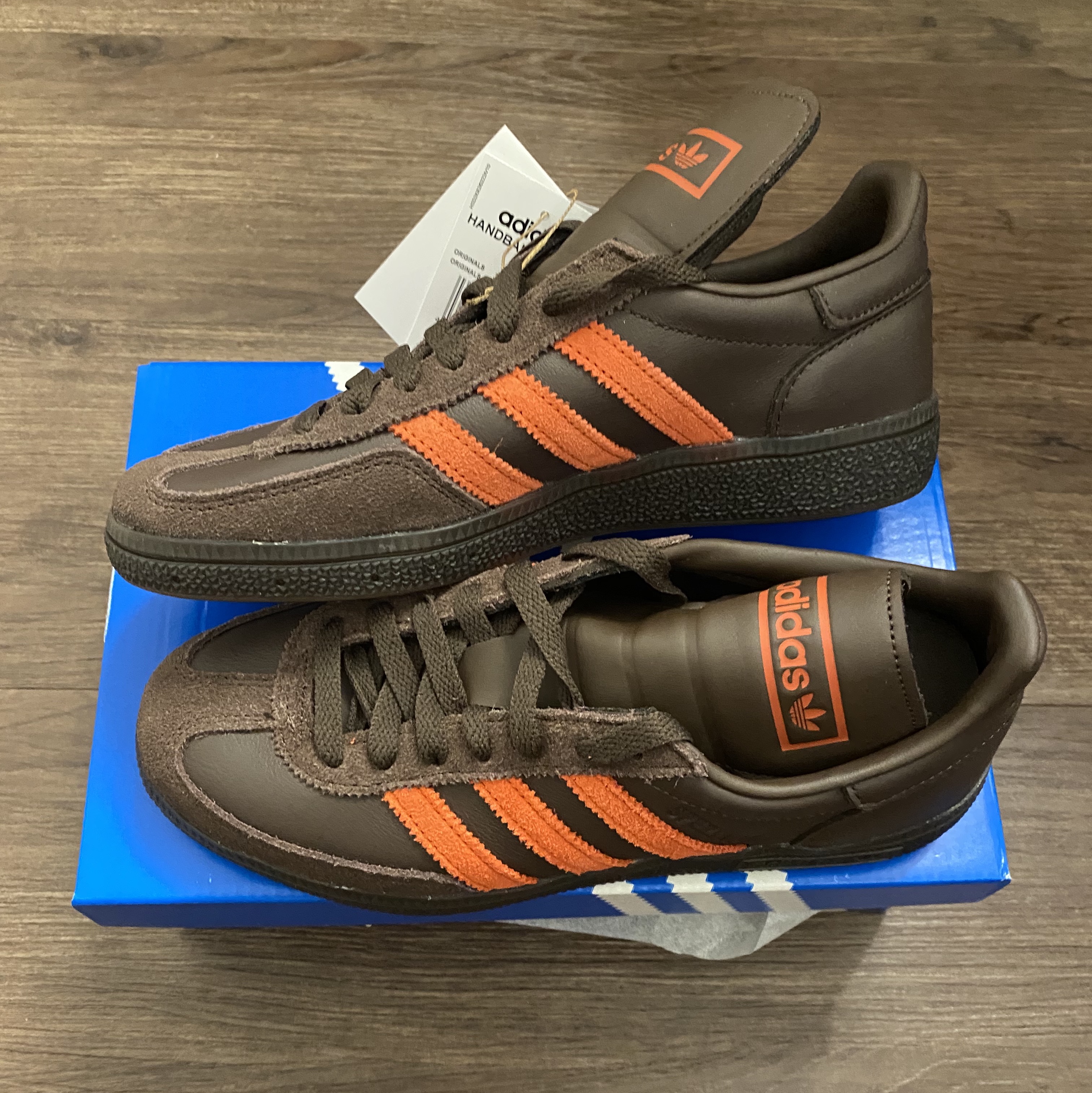 Adidas Spezial Handball Brown Collegiate Orange 착용 스타일