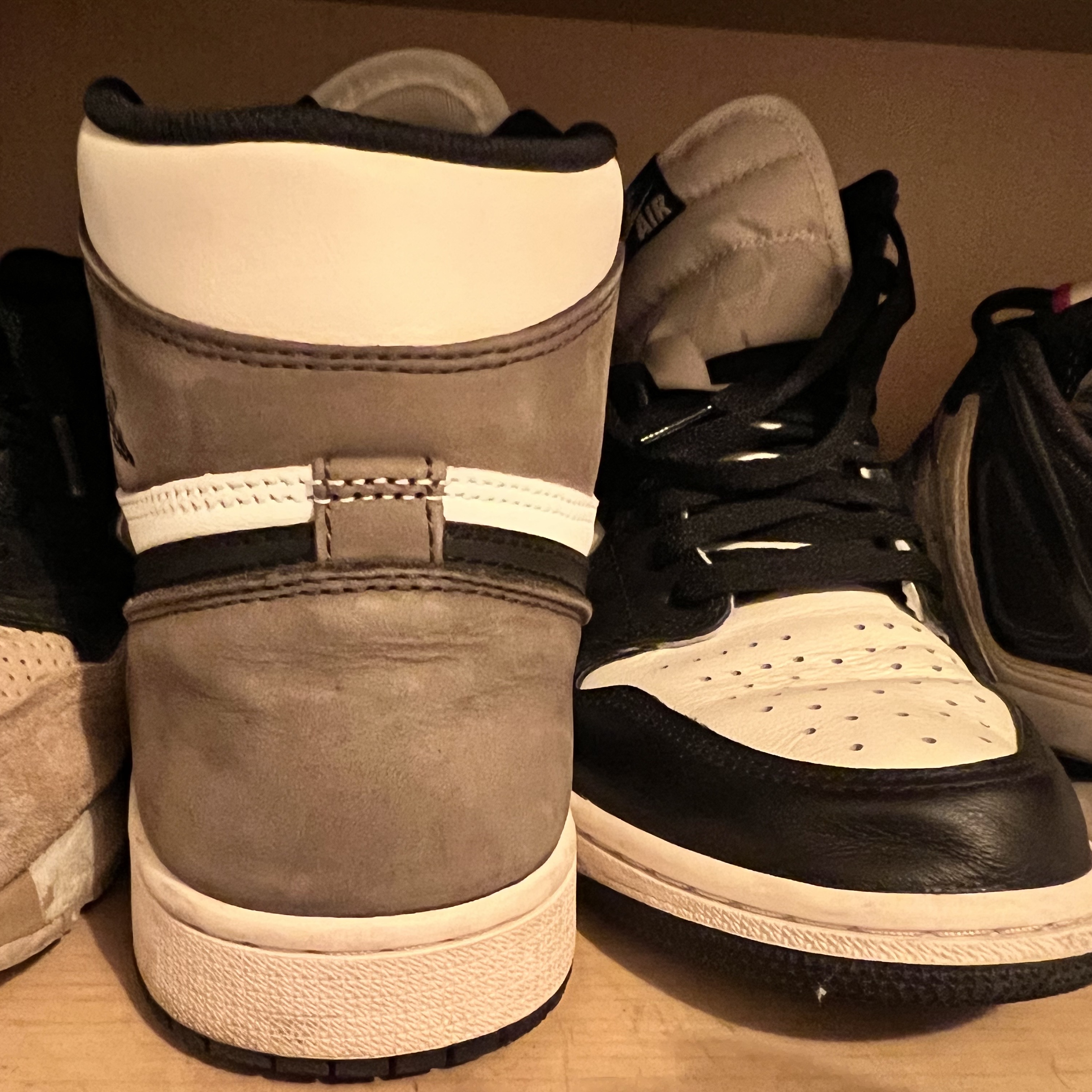 Jordan 1 Retro High OG Black Mocha 착용 스타일