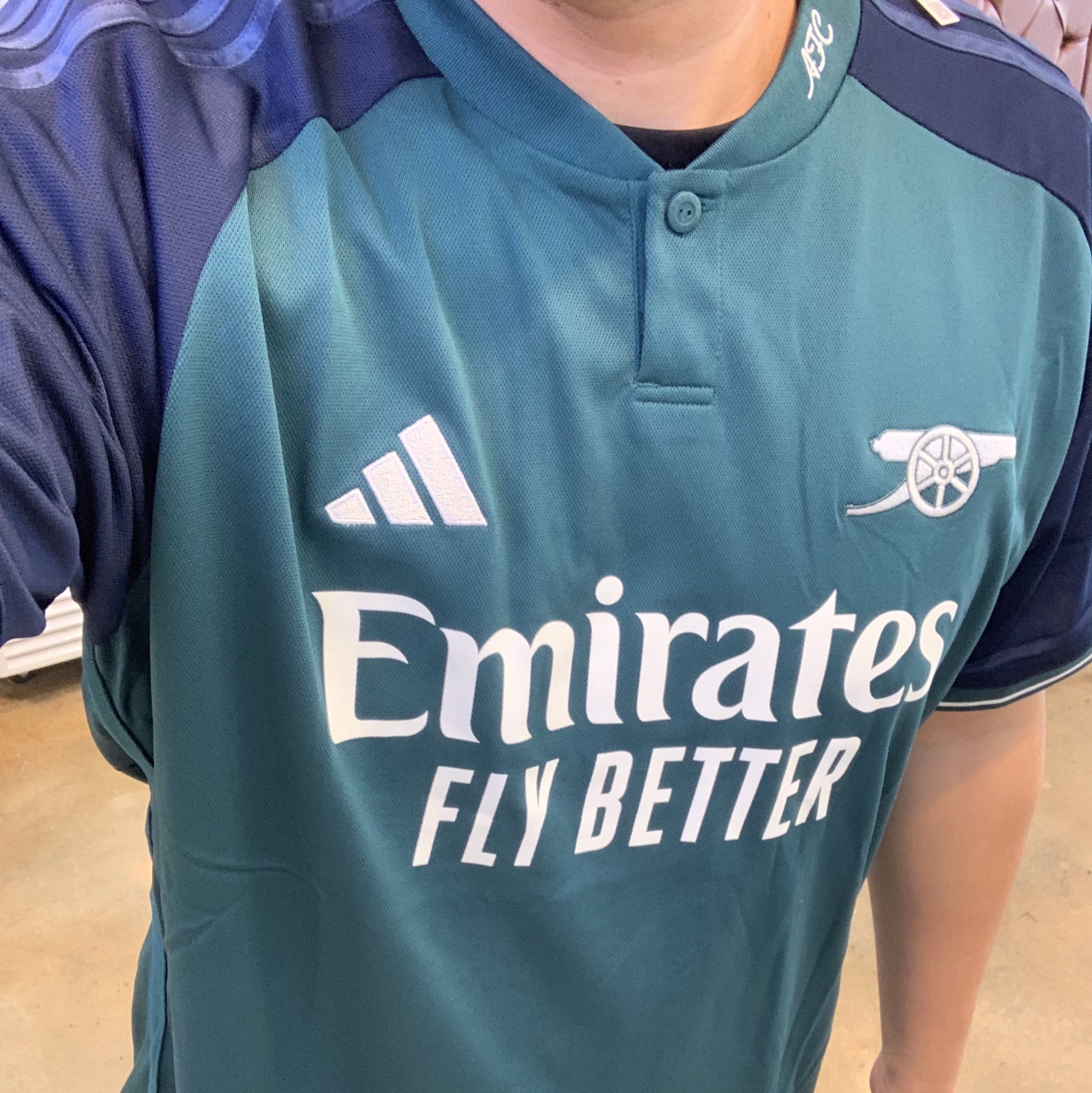 Adidas Arsenal 2023/24 3rd Jersey Rich Green Collegiate Navy - KR Sizing (Non Marking Ver.) 착용 스타일 - 2