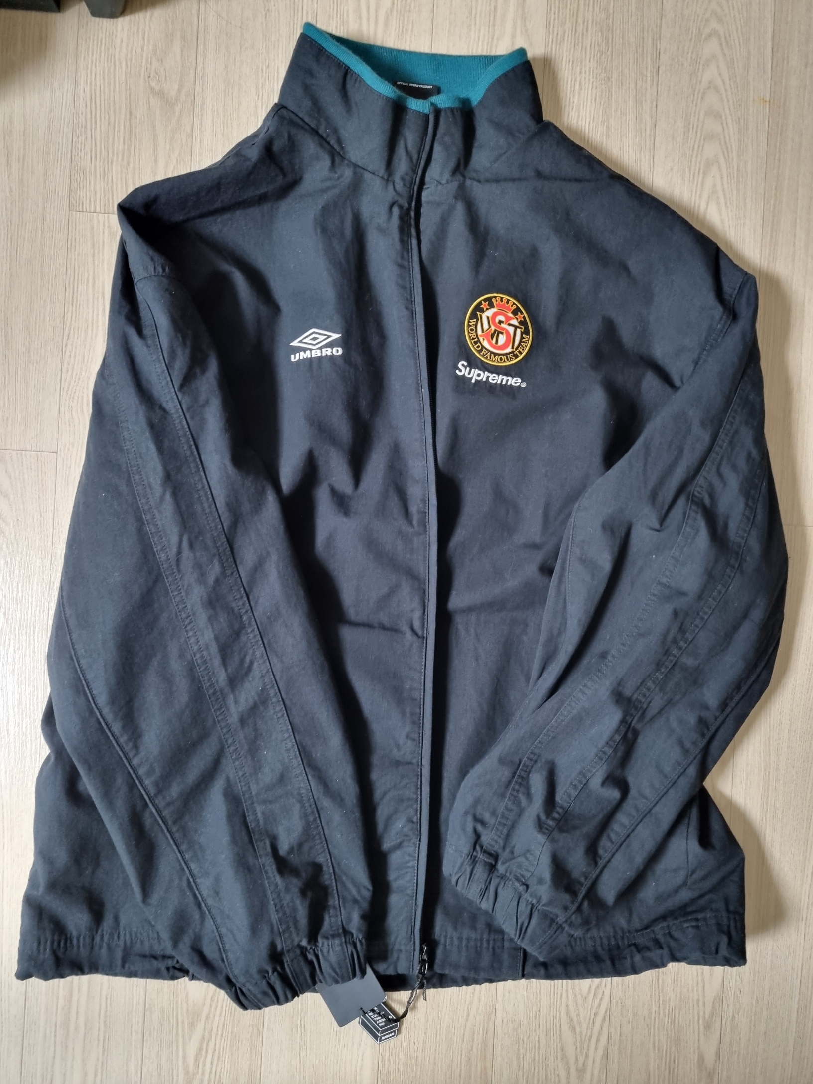 Supreme x Umbro Cotton Ripstop Track Jacket Black - 23FW 착용 스타일