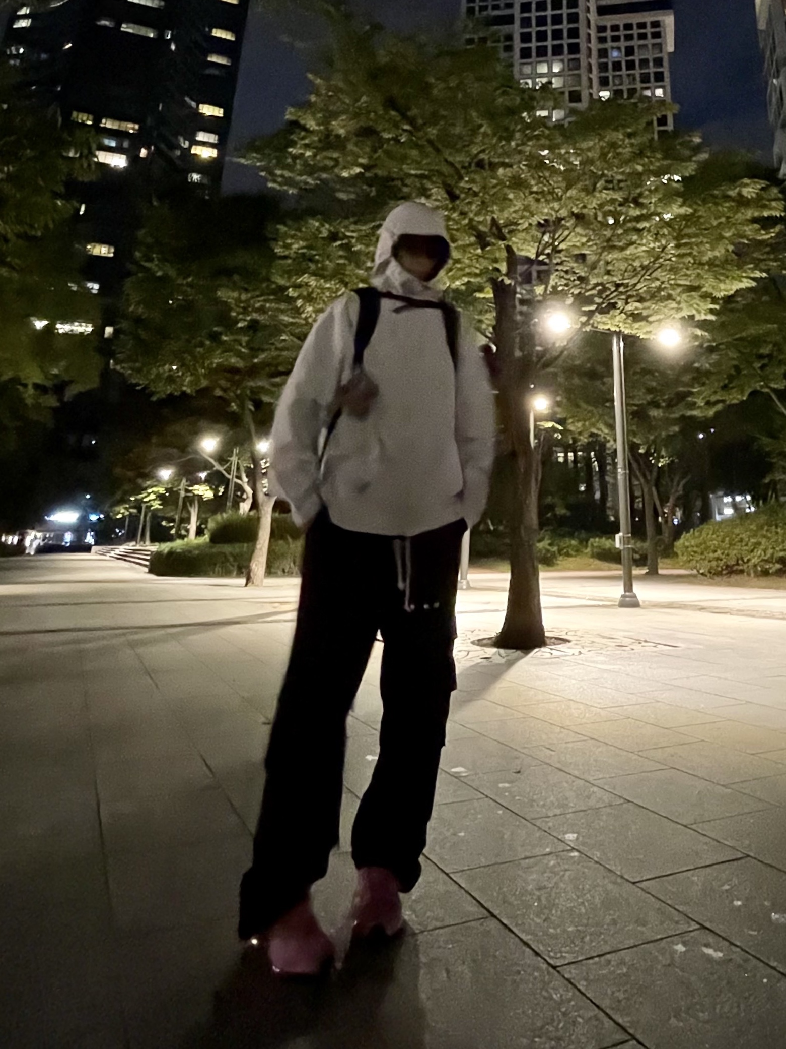 Nike x Stussy Air Max 2013 Psychic Pink, Nike ACG Storm-Fit ADV Cascade Rains Full Zip Jacket Photon Dust - Asia 착용 스타일 - 3