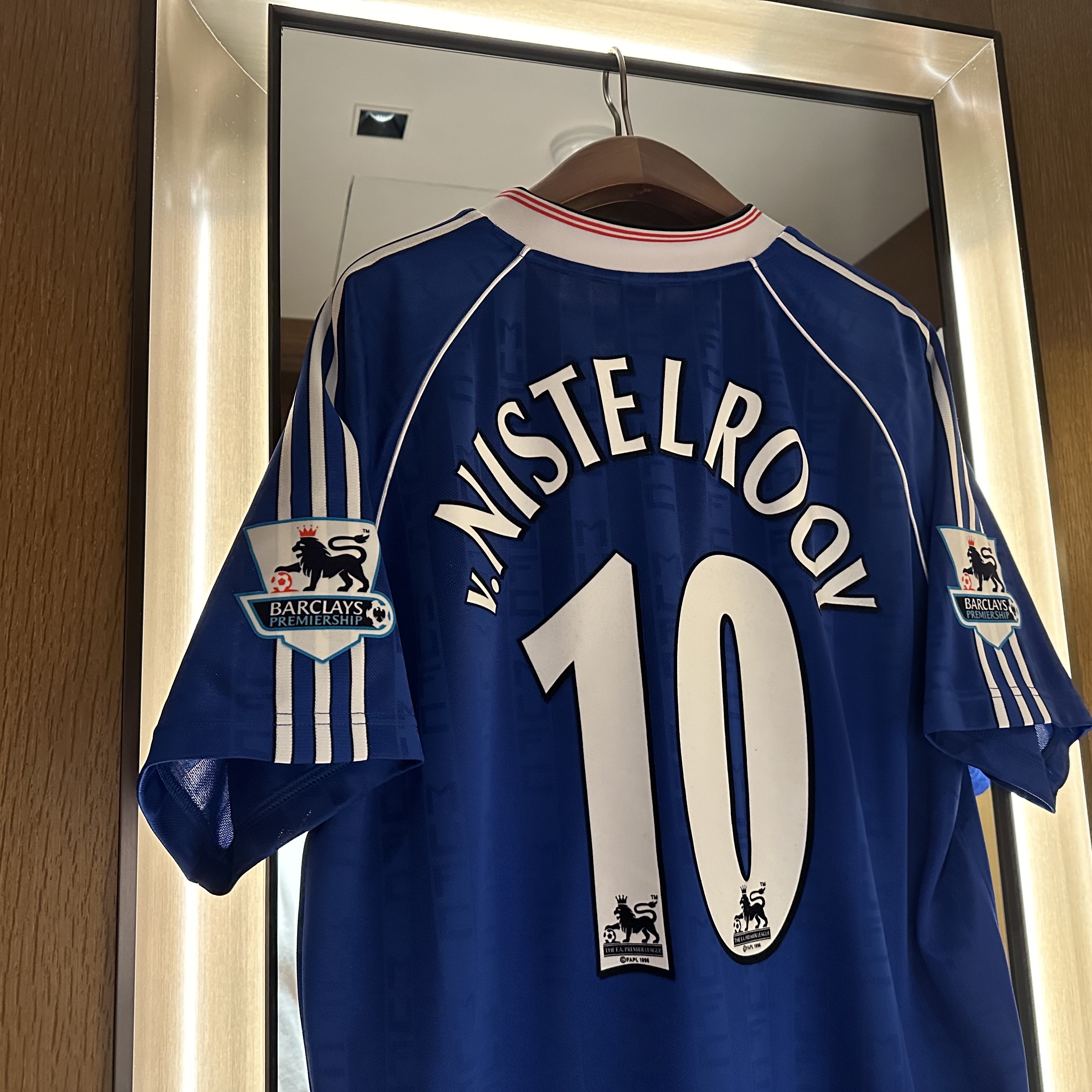 Adidas Manchester United 1988/90 Jersey Collegiate Royal - US Sizing 착용 스타일 - 2