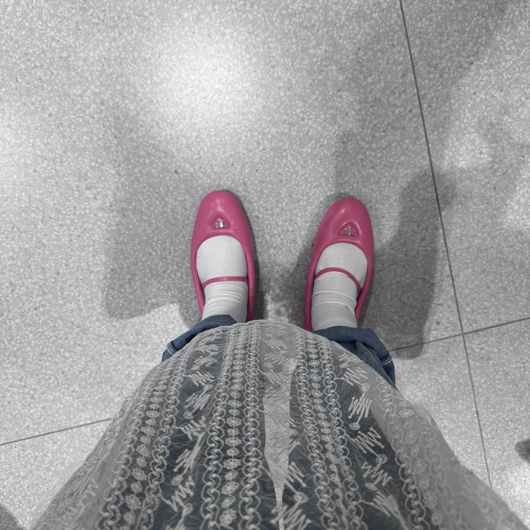 (W) Prada Soft Padded Nappa Leather Ballerina Geranium Pink 착용 스타일 - 2