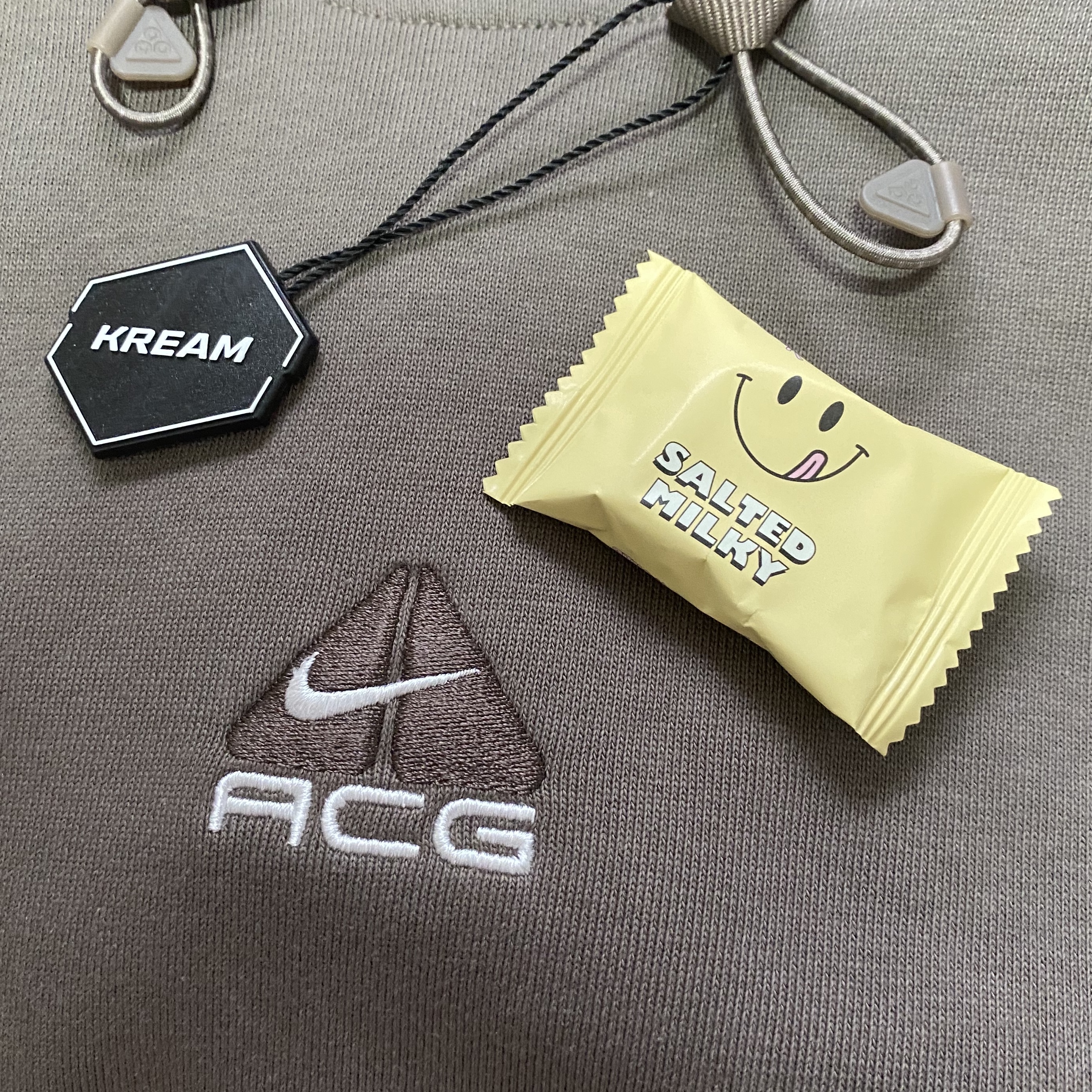 Nike ACG Therma-Fit Pullover Fleece Hoodie Olive Grey - Asia 착용 스타일