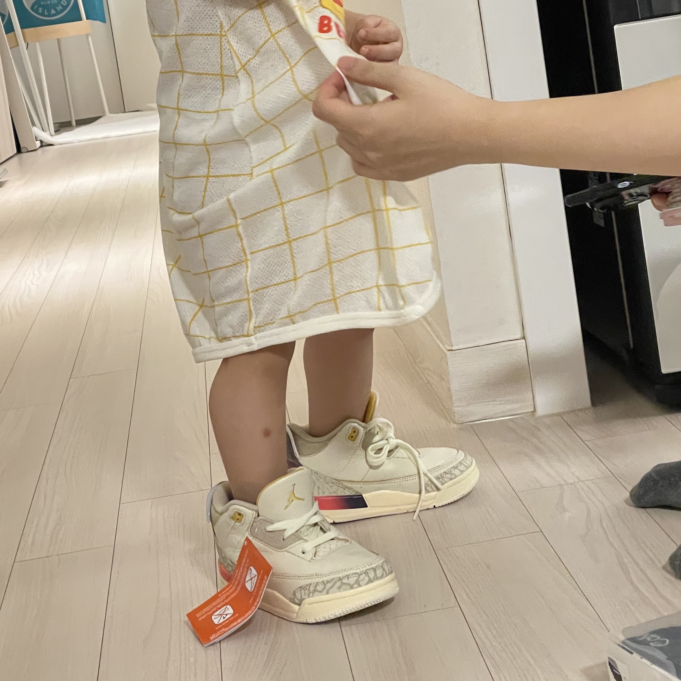 (TD) Jordan 3 x J Balvin Retro SP Sunset 착용 스타일 - 1