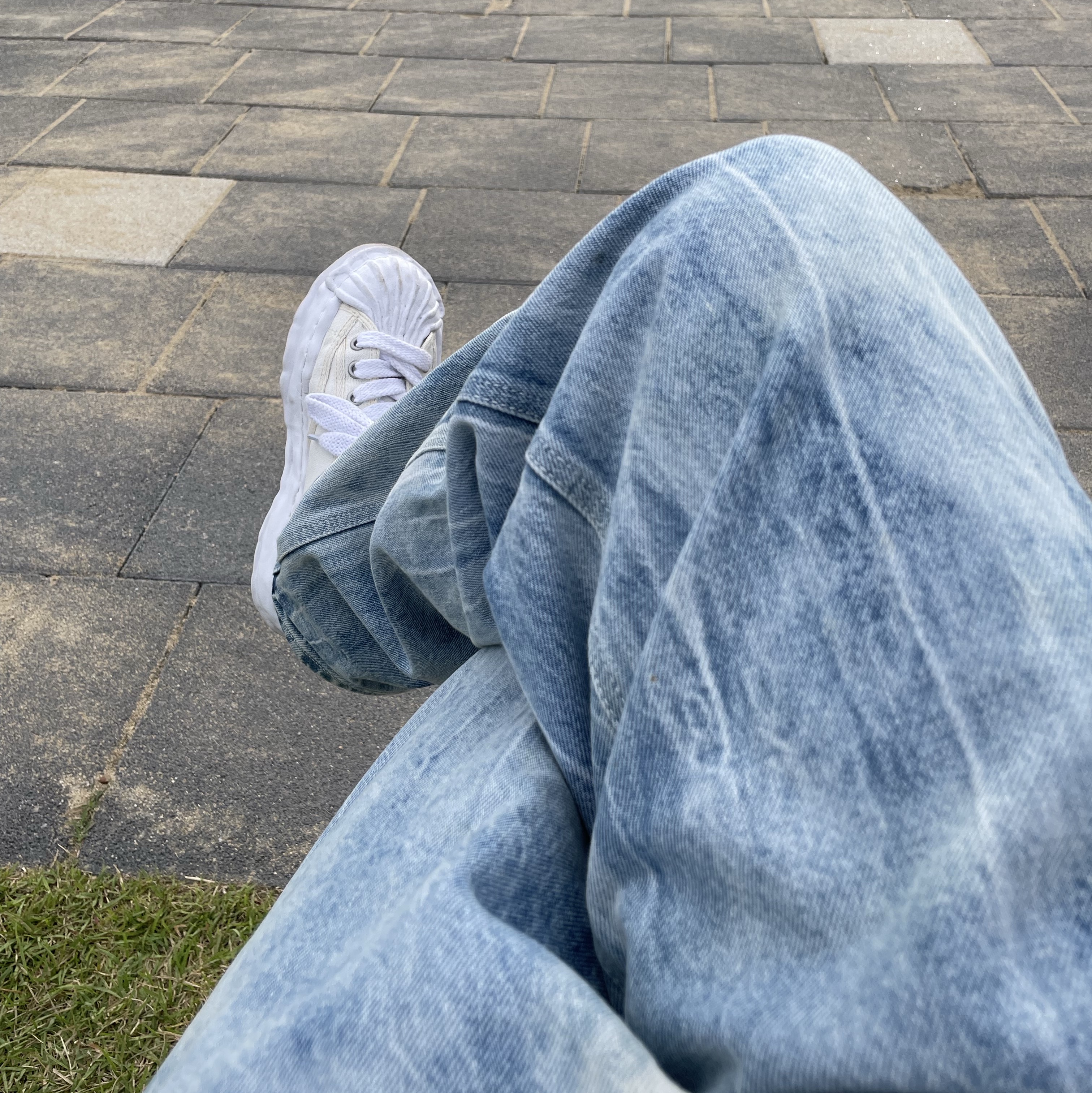 Maison Mihara Yasuhiro Blakey OG Sole Canvas Low-top Sneakers White 착용 스타일