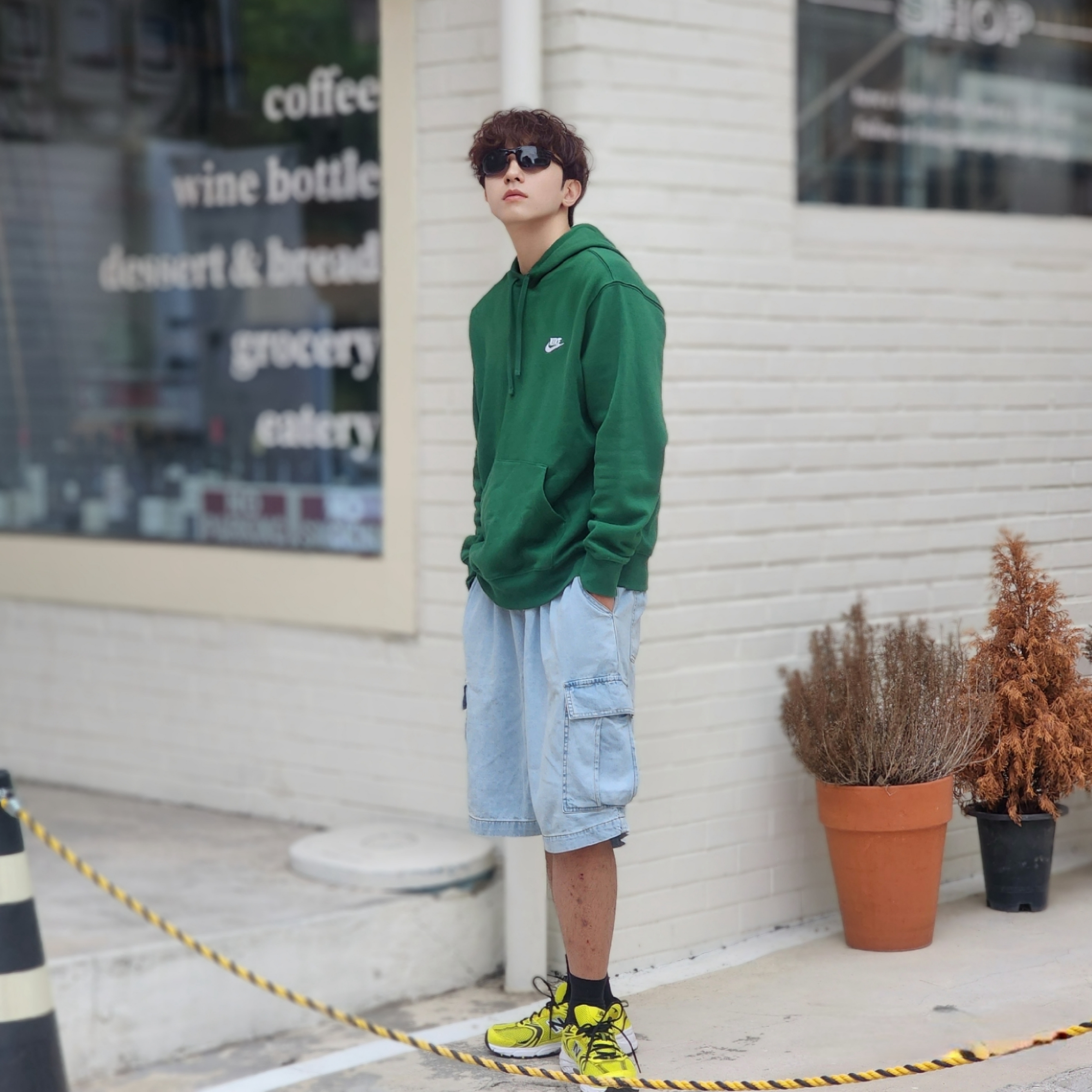 New Balance 530 Yellow, Nike NSW Club Fleece Pullover Hoodie Gorge Green - Asia 착용 스타일 - 2