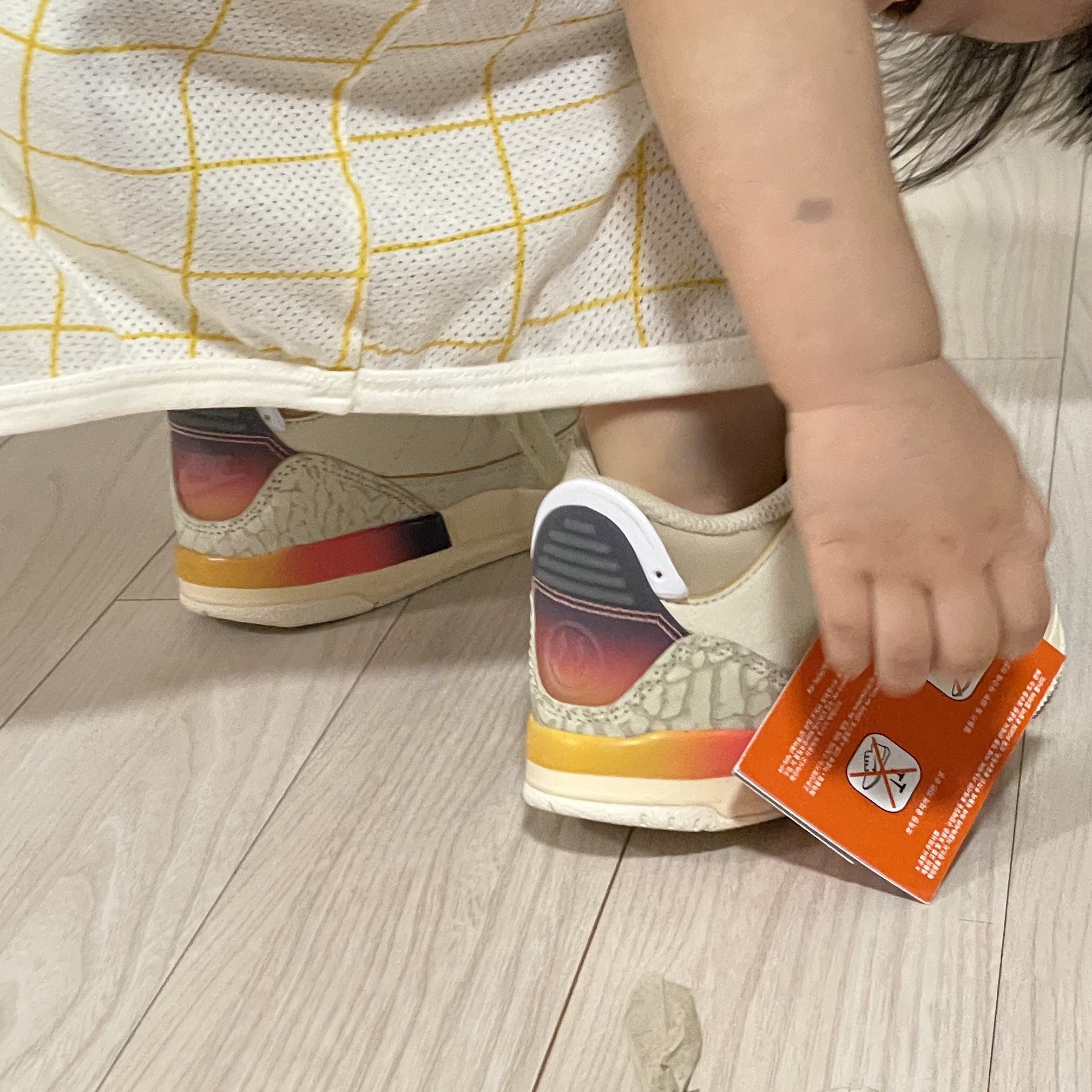 (TD) Jordan 3 x J Balvin Retro SP Sunset 착용 스타일 - 4