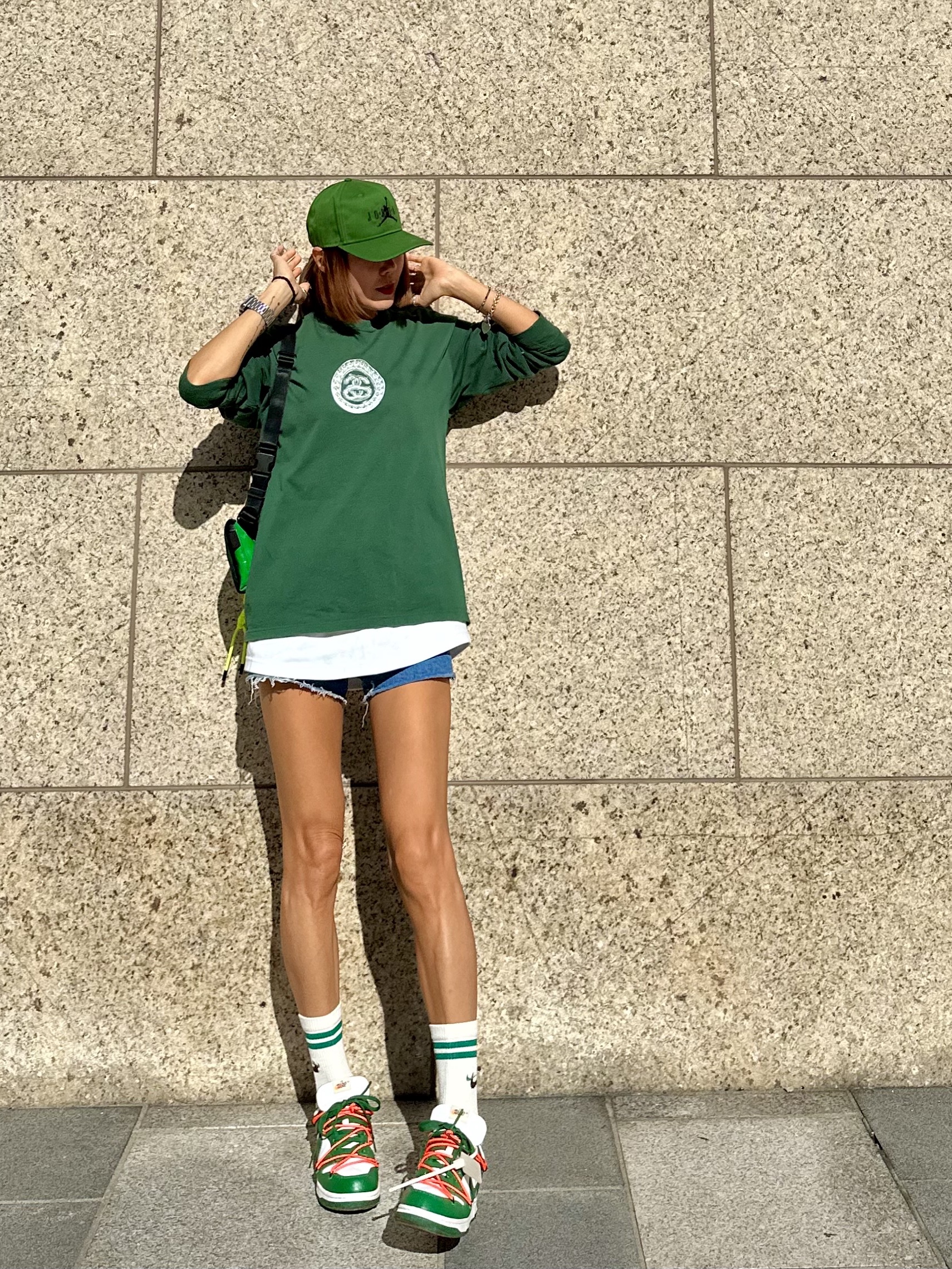 Nike x Off-White Dunk Low Pine Green, Jordan x Off-White Pro Jumpman Air Cap Forest Green 착용 스타일 - 1