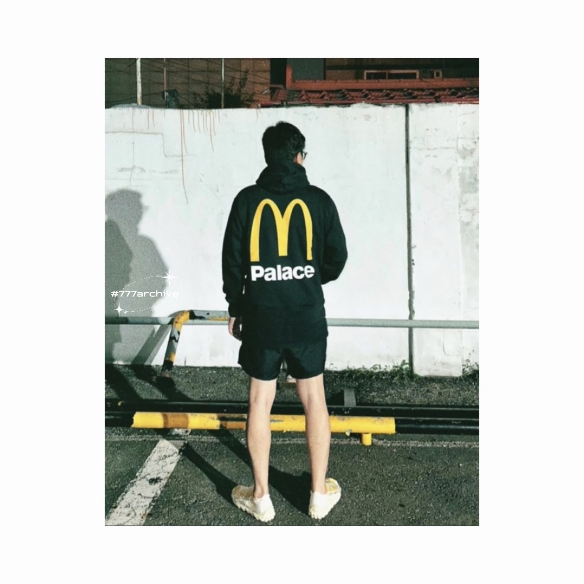 Samsung Galaxy Z Fold5 Thom Browne Edition (Korean Ver.), Palace x McDonald's Logo Hood Black - 23FW 착용 스타일 - 1