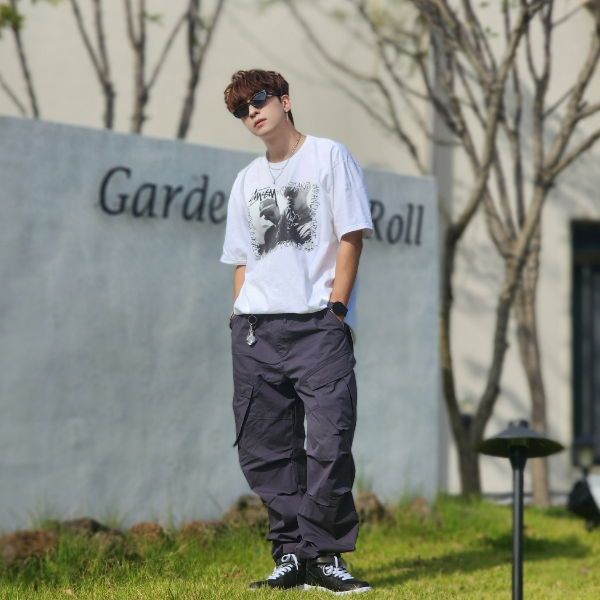 Nike x Stussy Air Force 1 '07 Mid SP Black, Stussy x Gang Starr Take It Personal T-Shirt White 착용 스타일 - 4