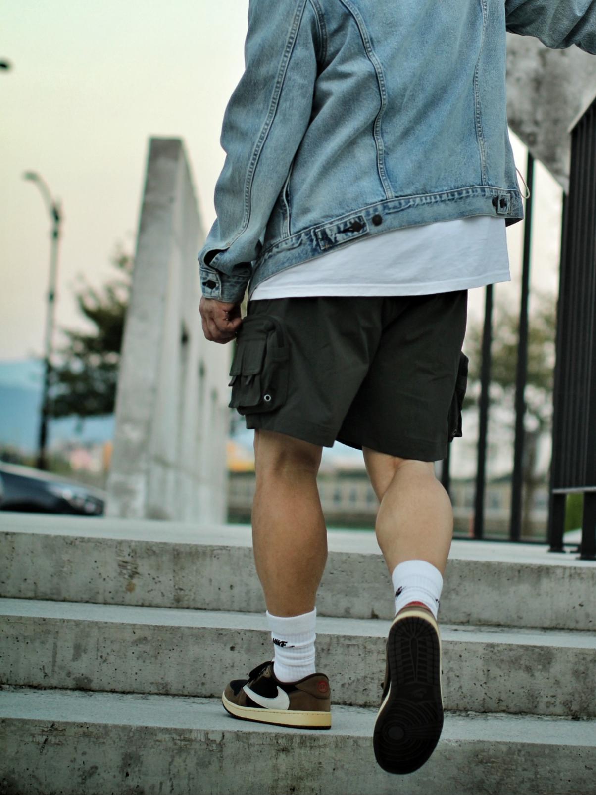 Oakley Radar EV Advancer Matte Black Frame Clear To Black Iridium Photochromic Lenses Universal Fit, Nike ACG Cargo Shorts Sequoia - Asia 착용 스타일 - 4