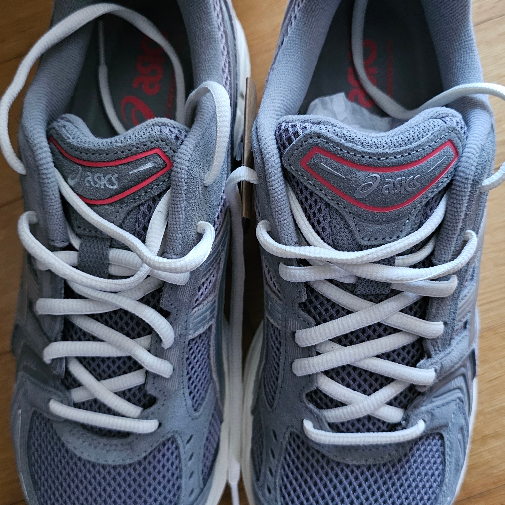 Asics Gel-Kayano 14 Clay Grey Pure Silver 착용 스타일