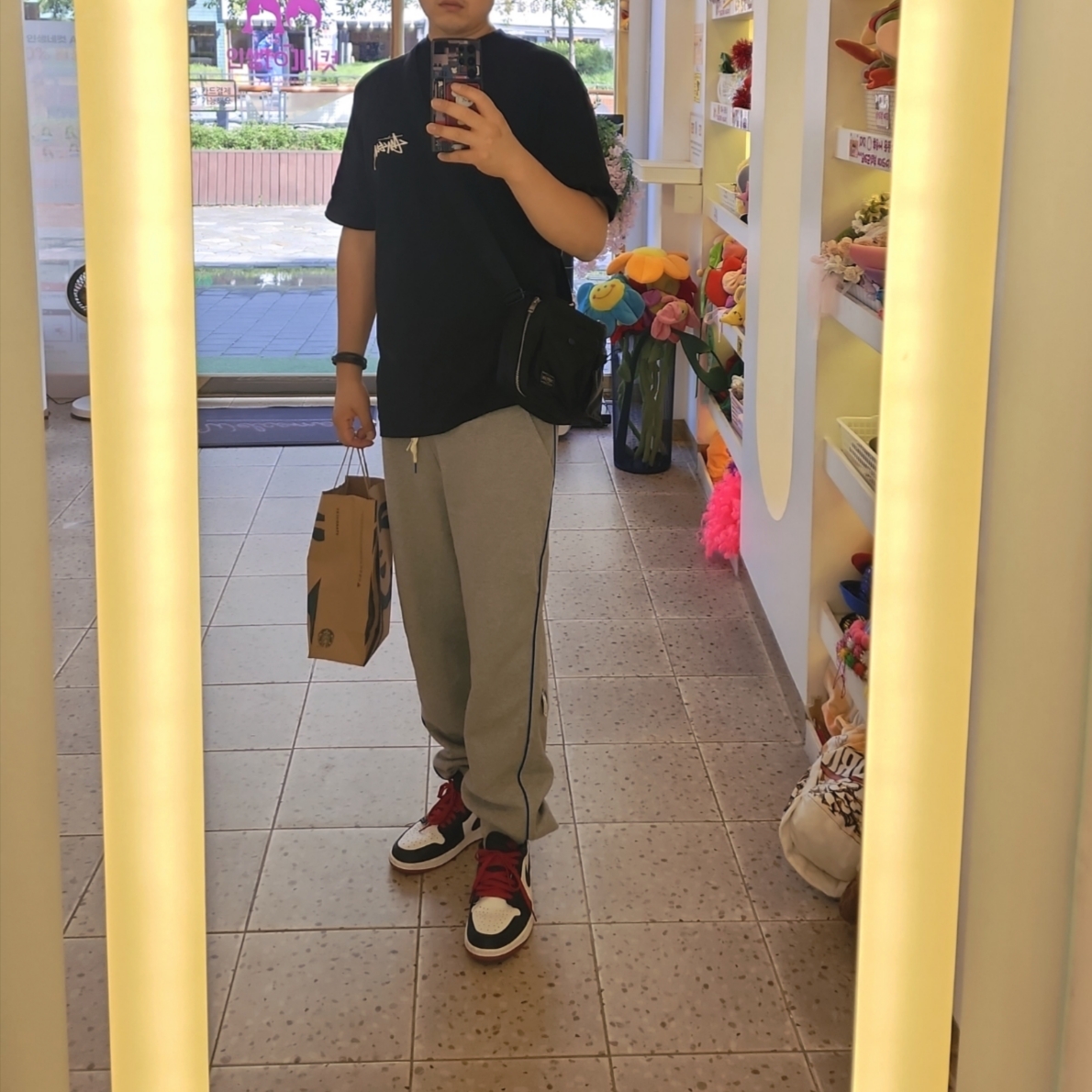 Converse x Ader Error Shapes Pants Vintage Grey Heather, Porter Tanker Shoulder Bag S Black 착용 스타일