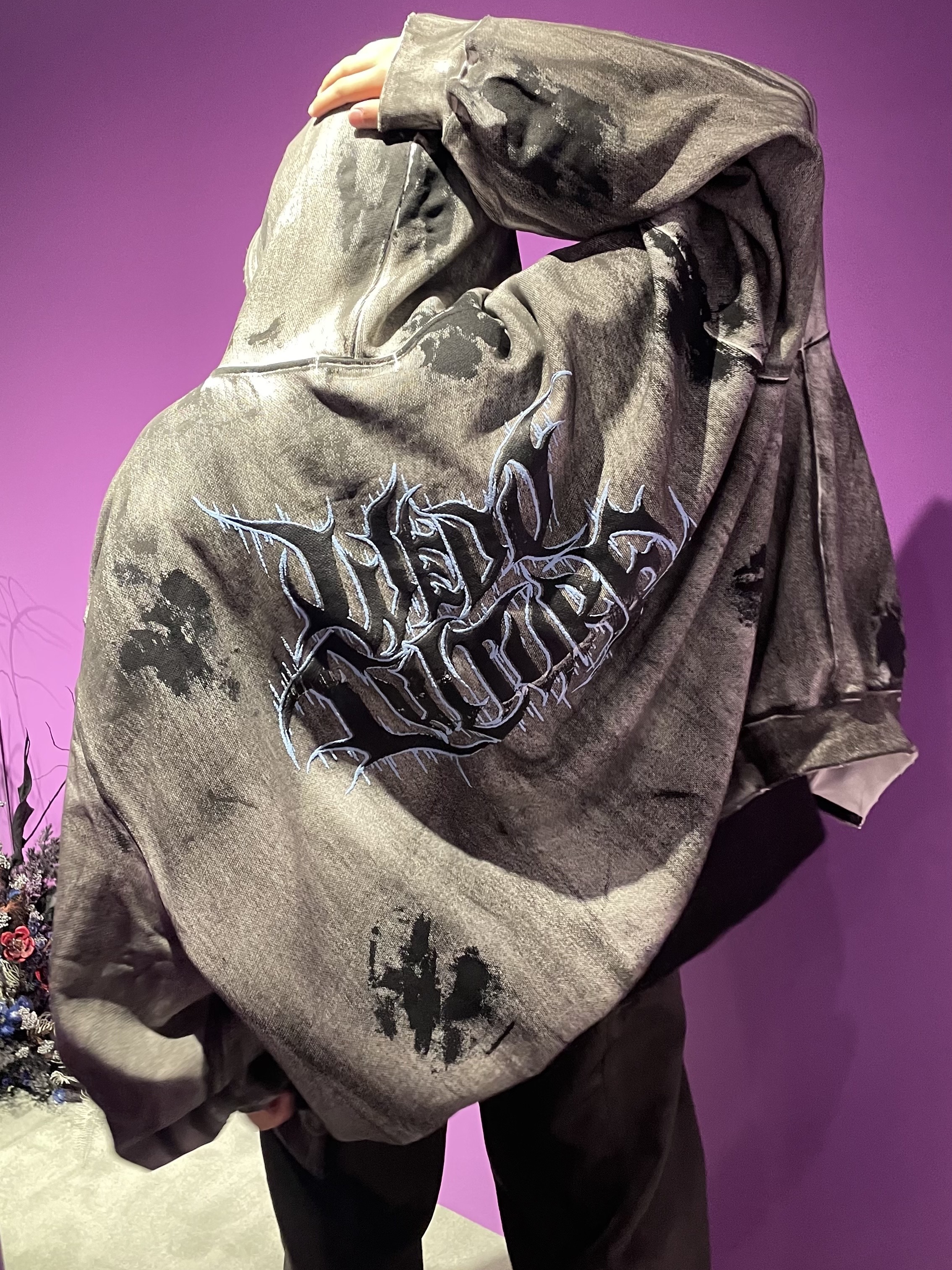 Ourpas 074 Dirty Zip Hoodie 착용 스타일 - 2