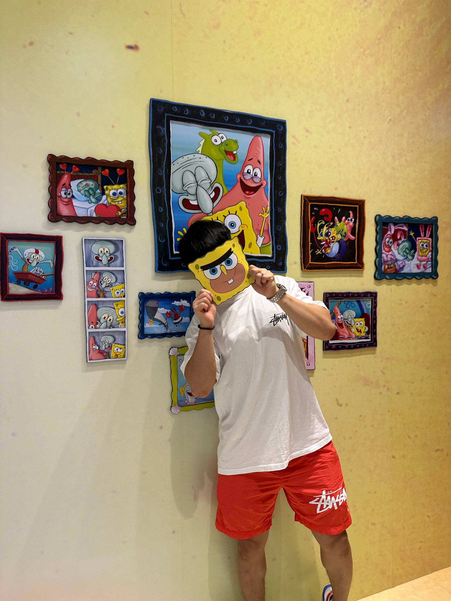 Nike x Stussy Water Shorts Habanero Red, Stussy Plush T-Shirt White 착용 스타일