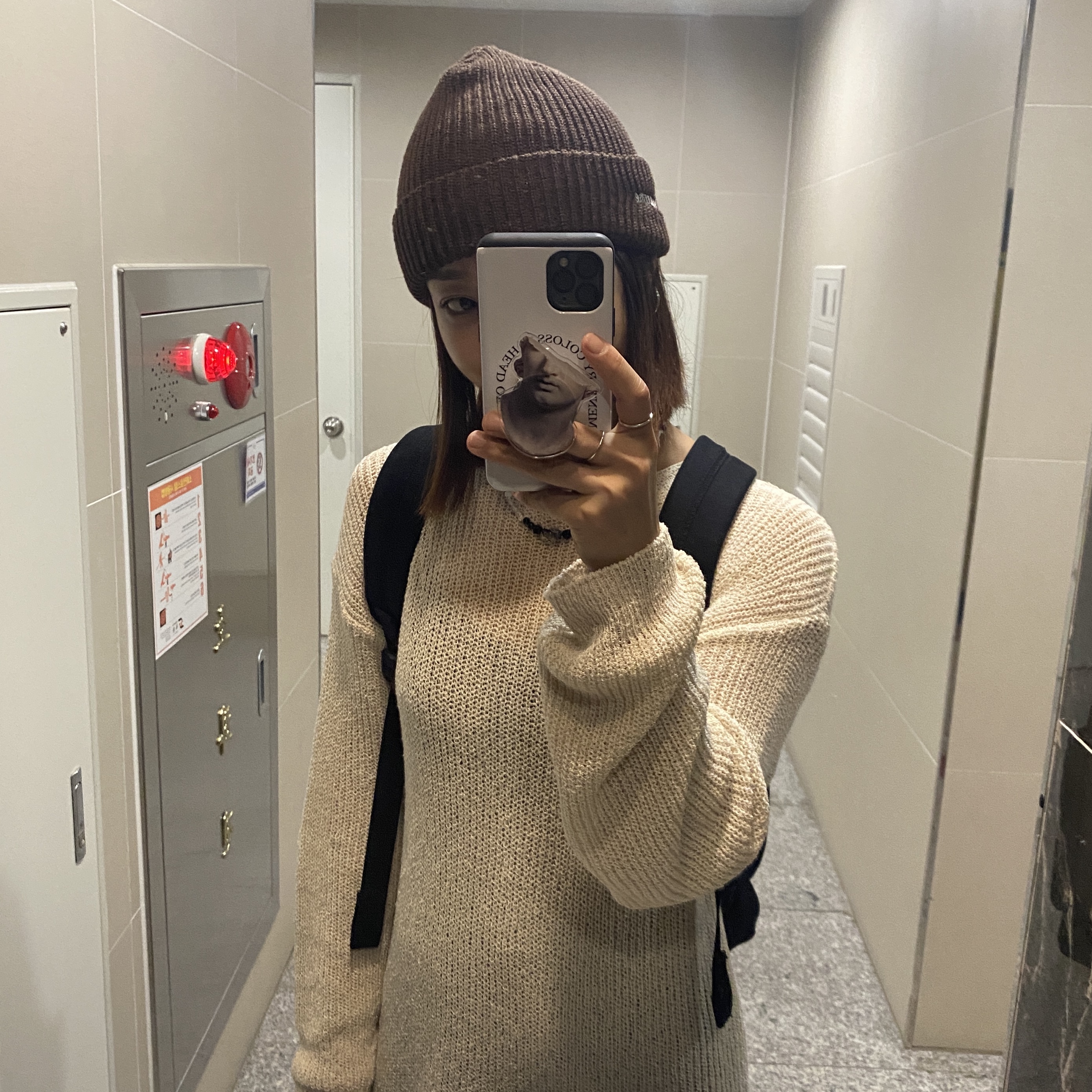 Supreme Loose Gauge Beanie Brown - 22SS, Hunter Play Short Wellington Boots Black 착용 스타일 - 1