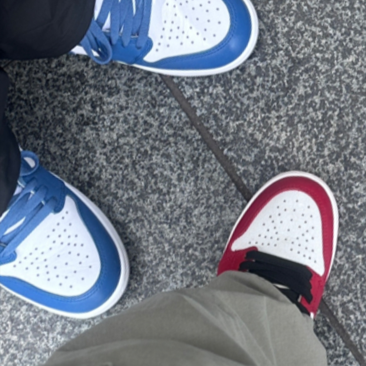 (GS) Jordan 1 Retro High OG Chicago 2022, Jordan 1 Retro High OG True Blue 착용 스타일