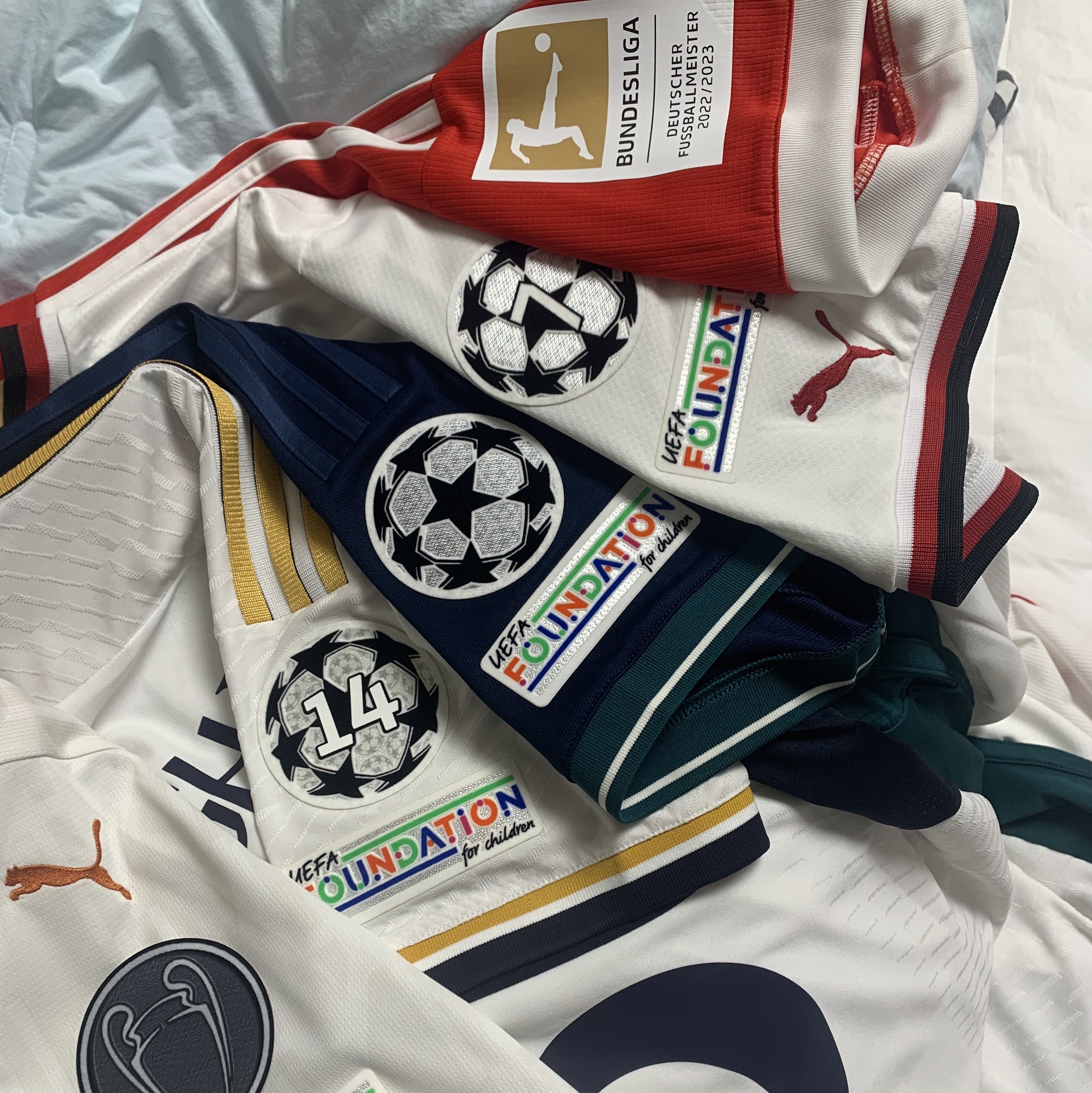 Adidas Bayern Munchen 2023/24 Home Jersey White Red - US Sizing (Non Marking Ver.) 착용 스타일 - 4