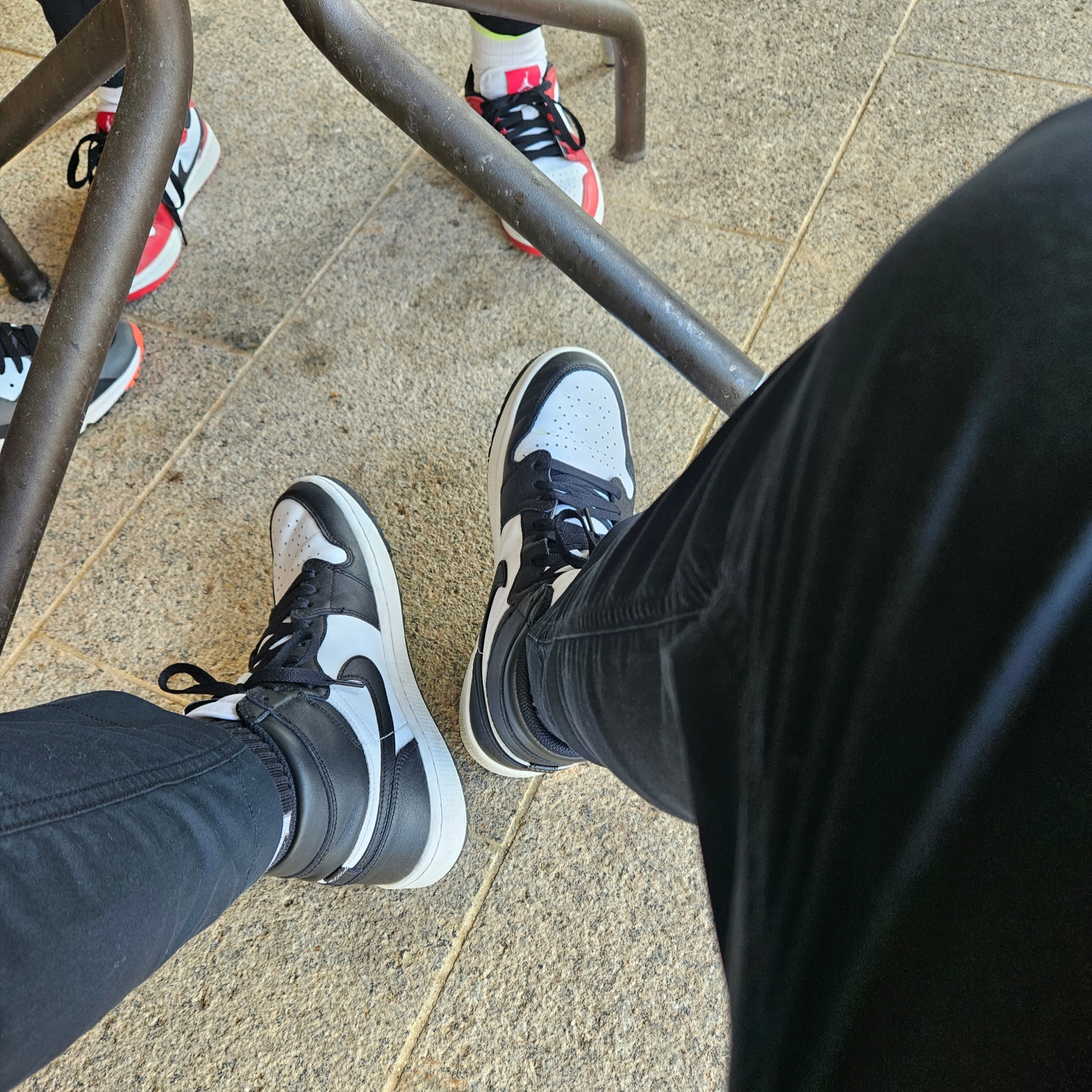 Jordan 1 Low Golf Chicago, Jordan 1 High Golf White Black 착용 스타일