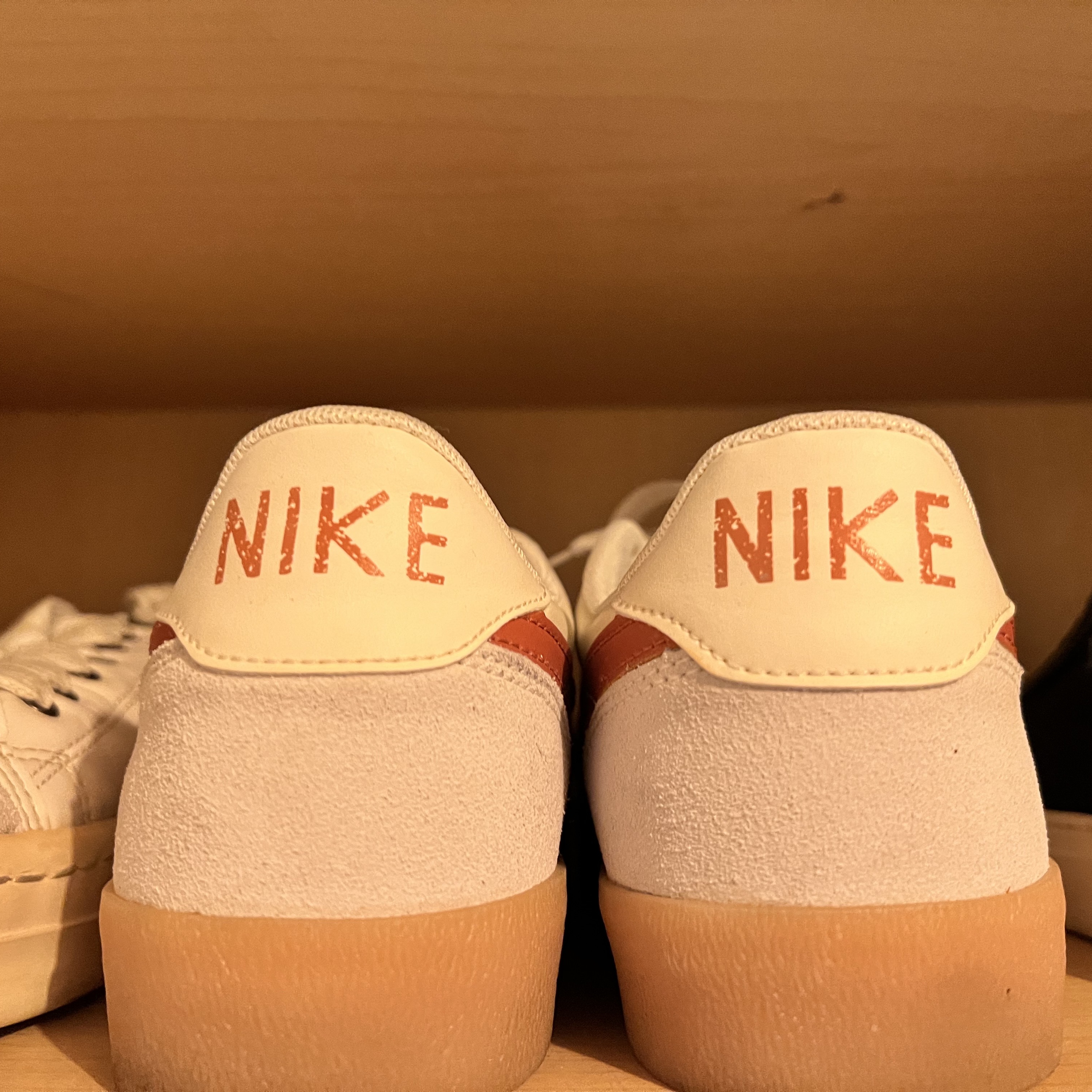 Nike Killshot 2 Leather Sail Desert Orange 착용 스타일