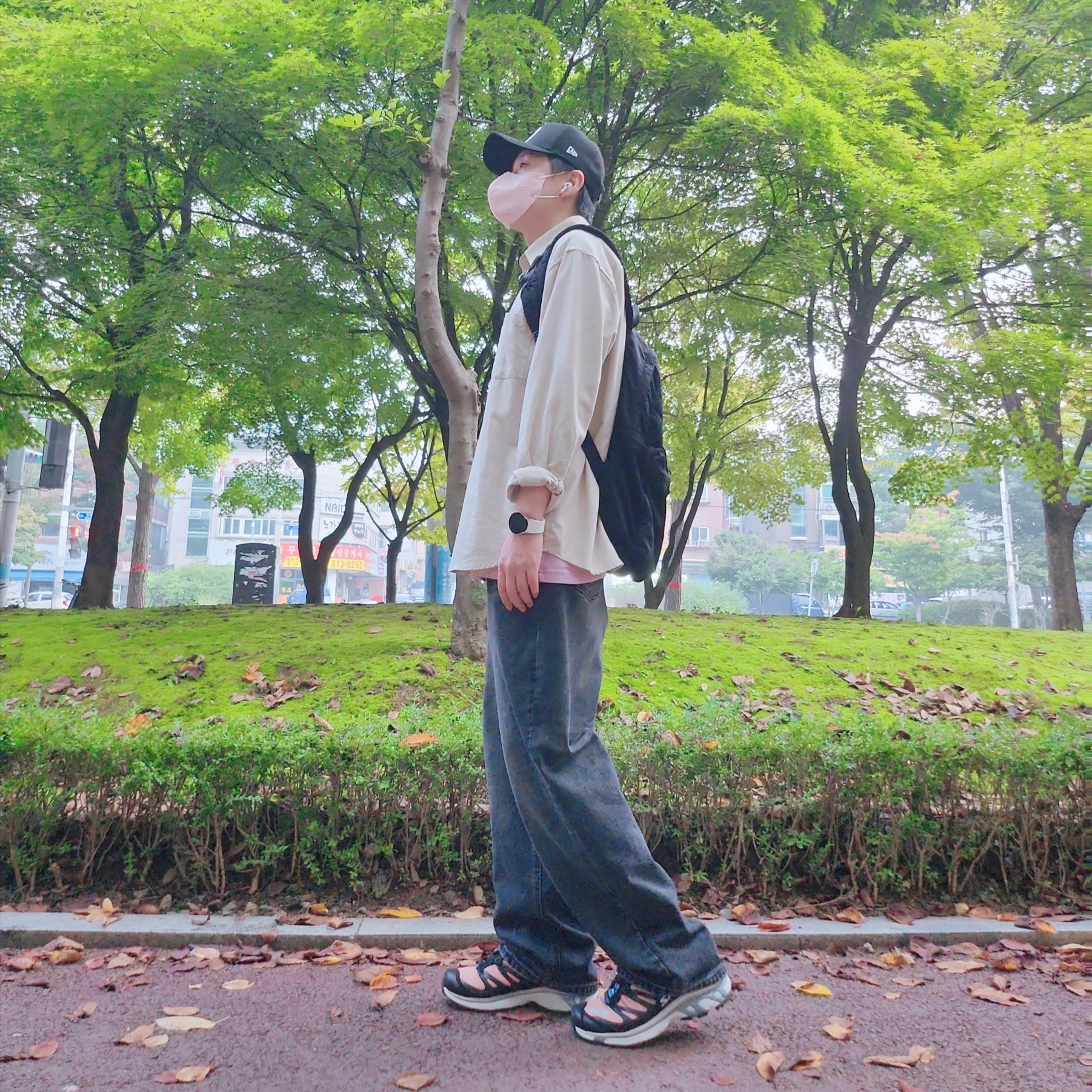 Salomon XT-4 Tobacco Brown 착용 스타일 - 2