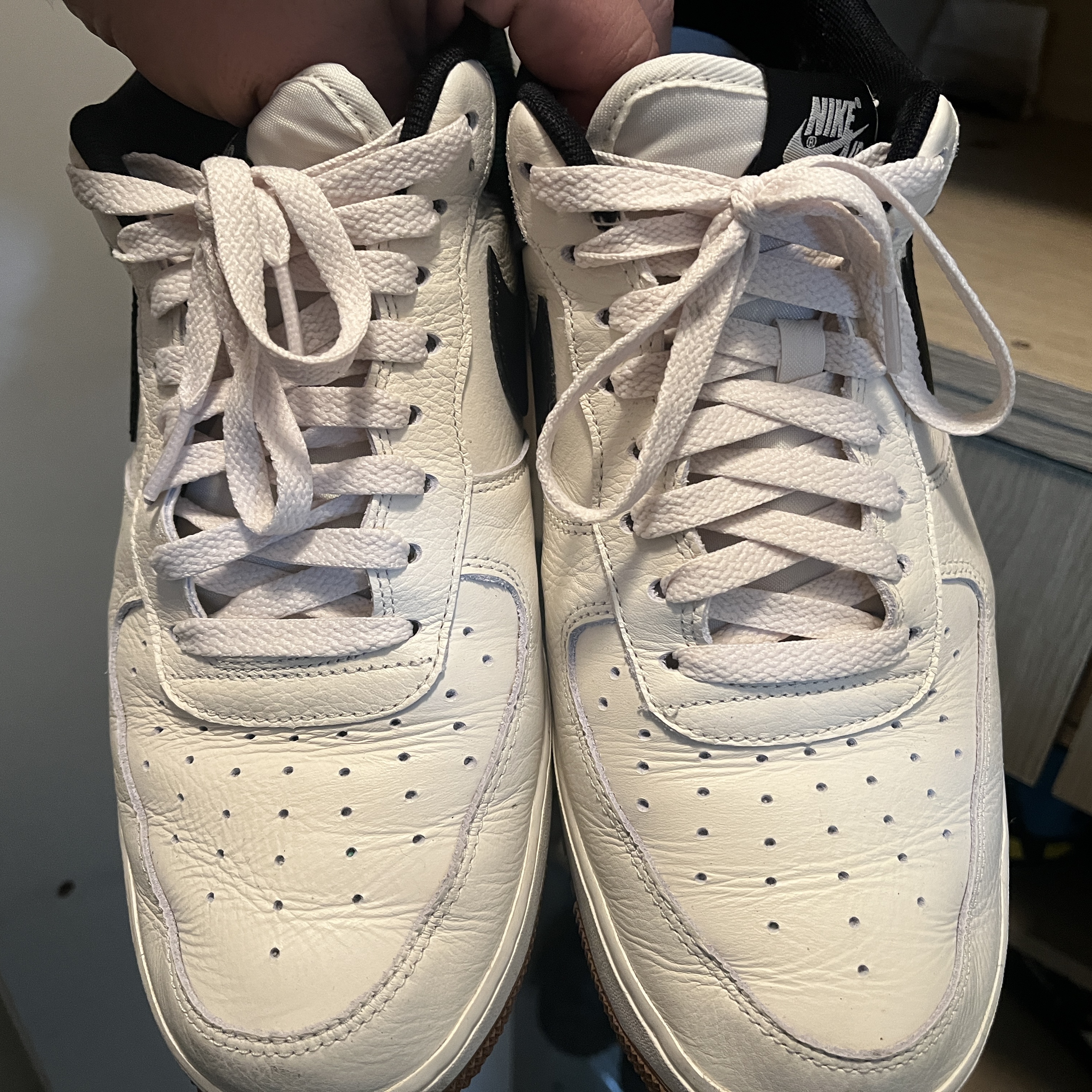 Nike Air Force 1 '07 LX Pale Ivory 착용 스타일 - 1